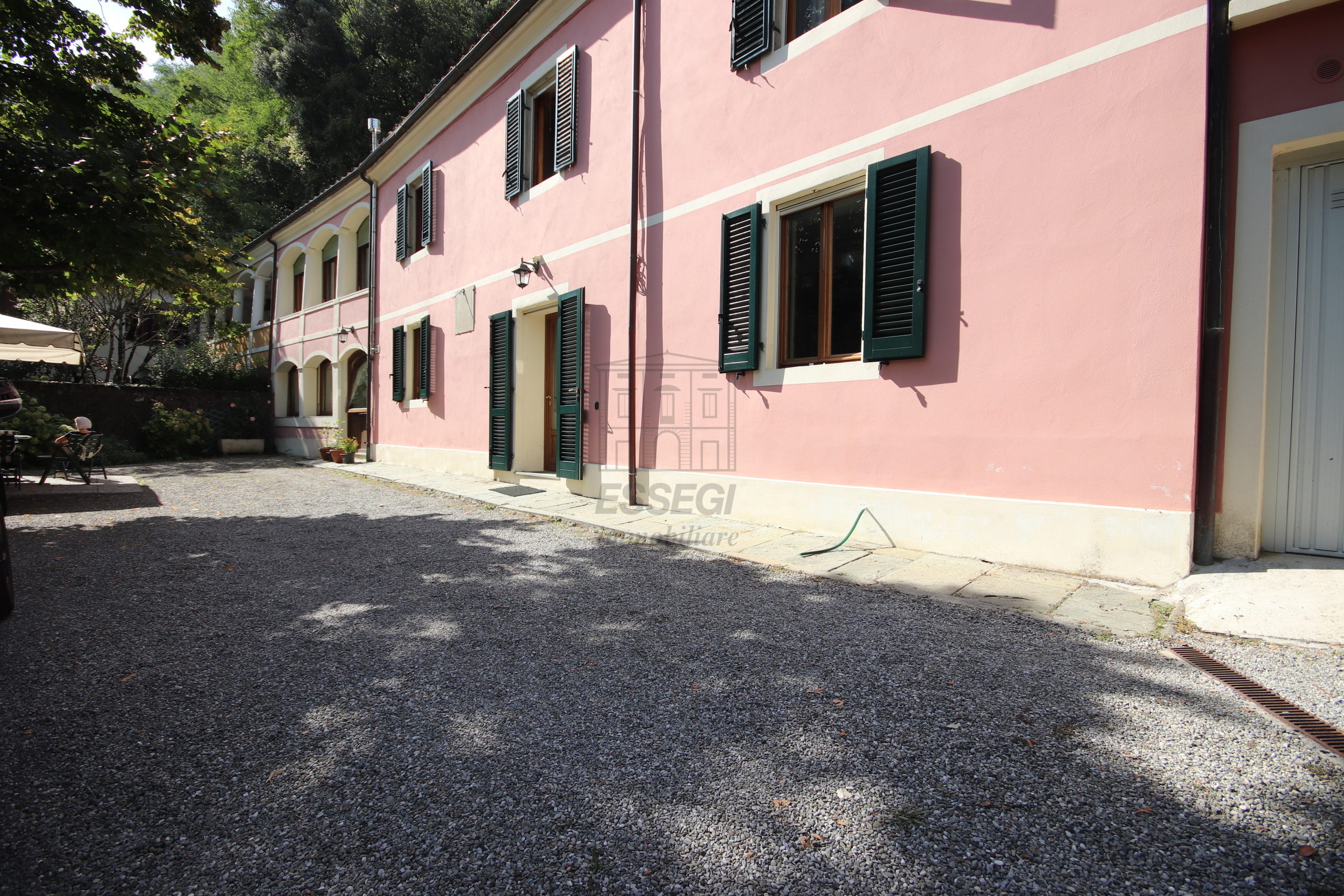 Villa con giardino in viale roma 9, Bagni di Lucca