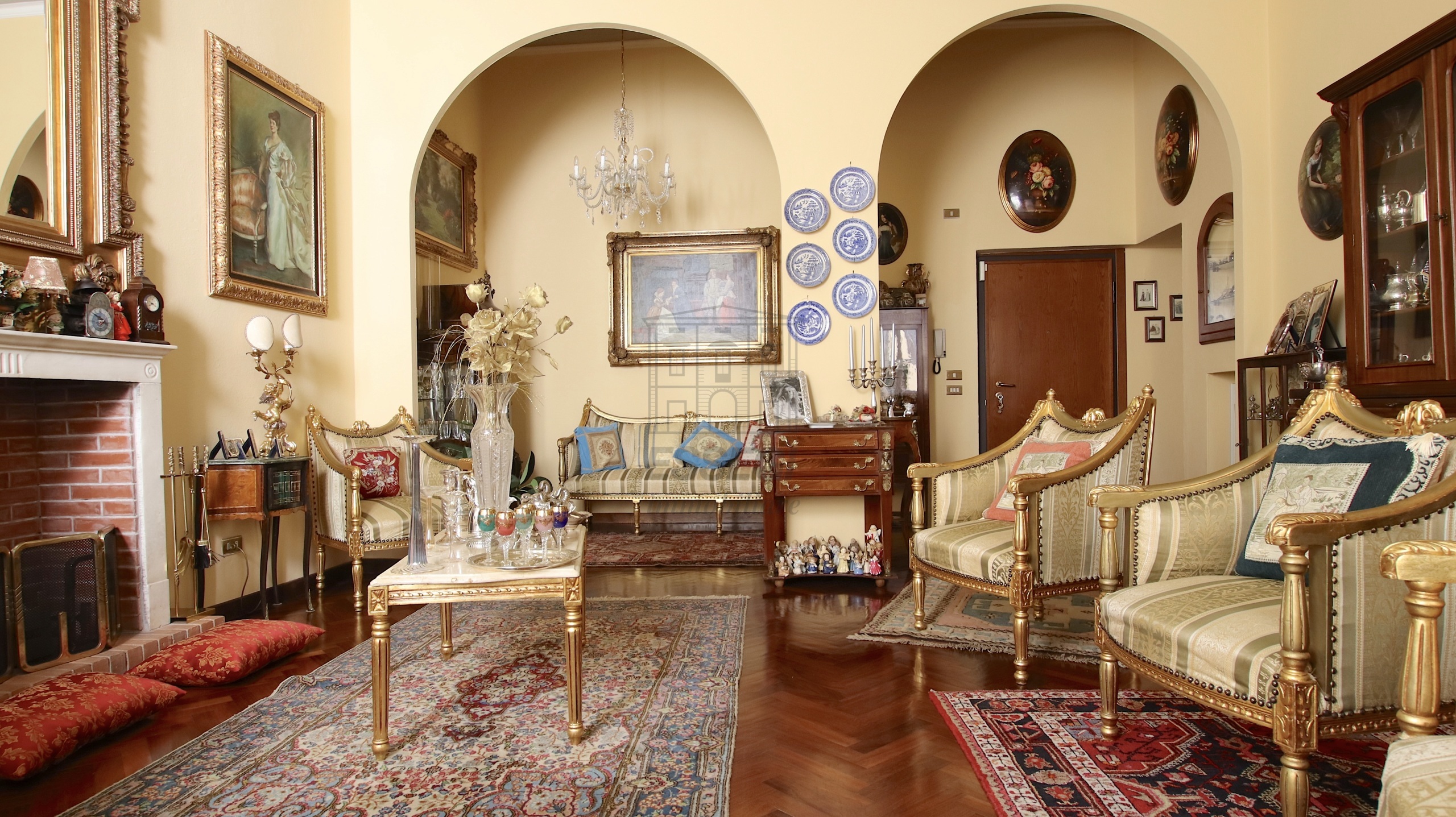 Appartamento ristrutturato in via fillungo, Lucca