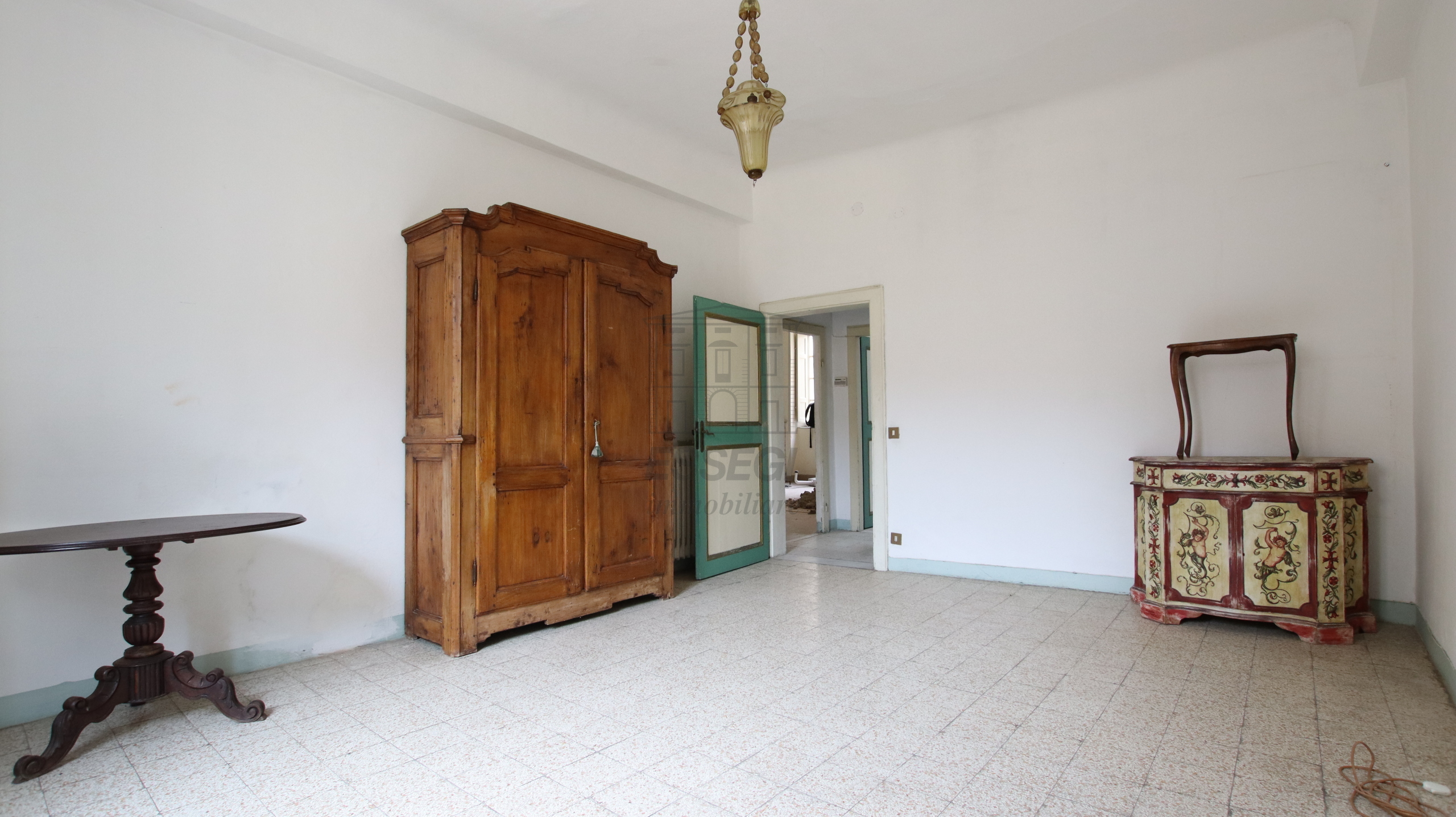 Appartamento con terrazzo, Lucca centro storico