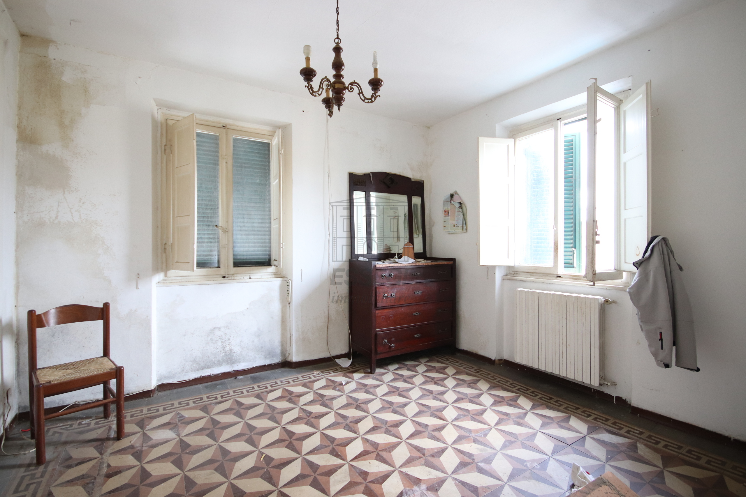 Appartamento da ristrutturare in via borgo giannotti, Lucca