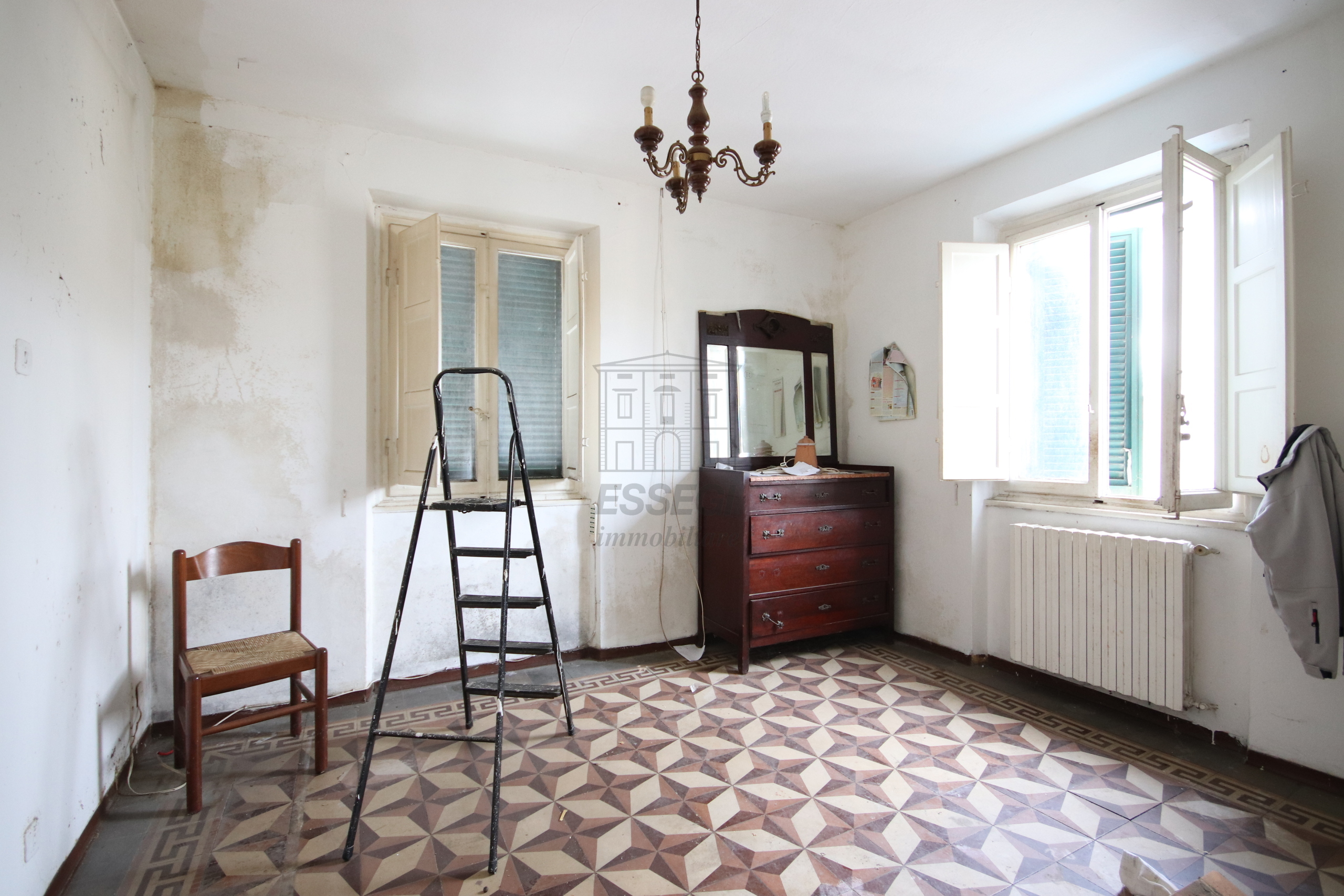 Appartamento da ristrutturare in via borgo giannotti, Lucca