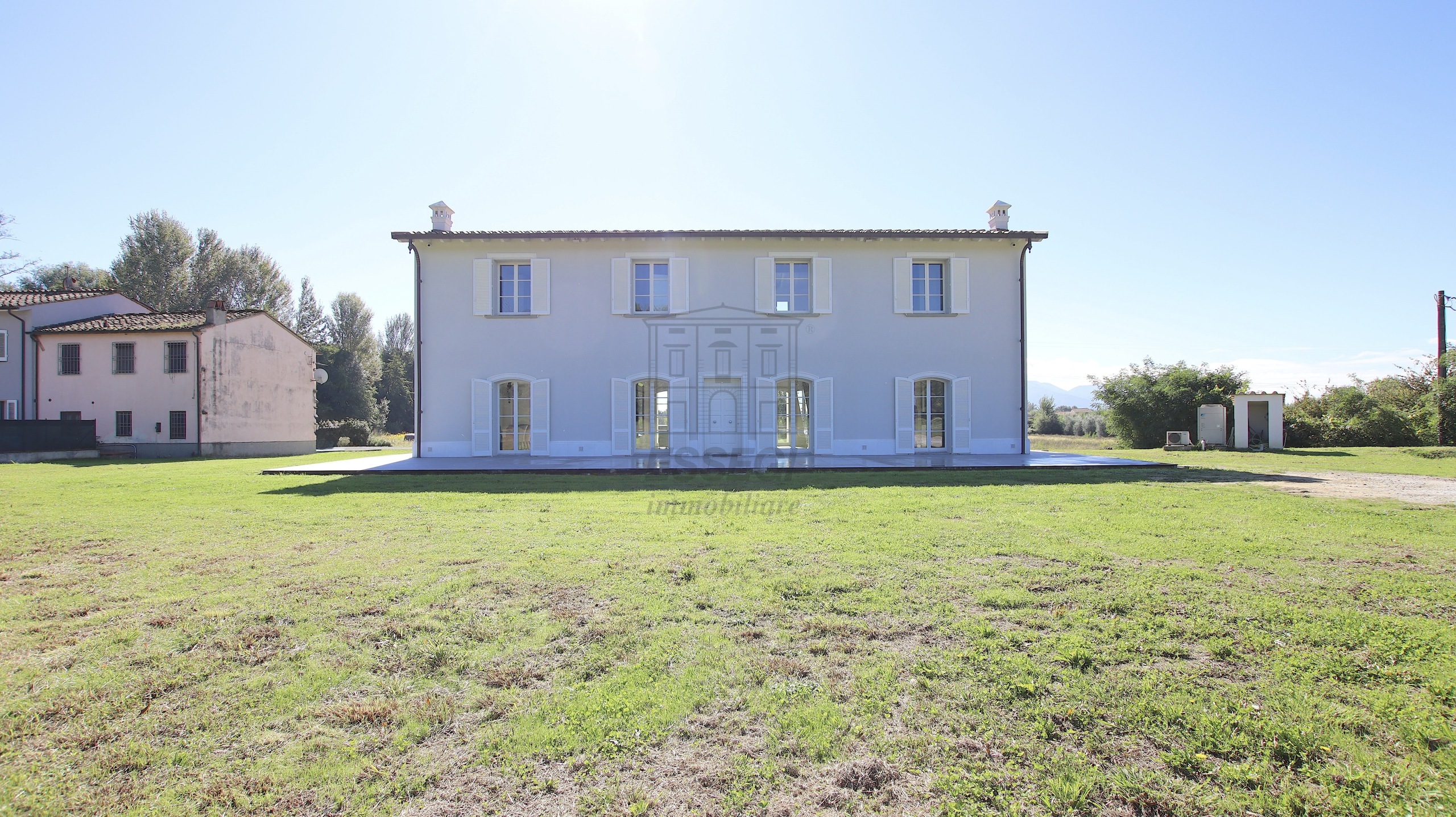 Casa indipendente con giardino in via don emilio angeli, Lucca