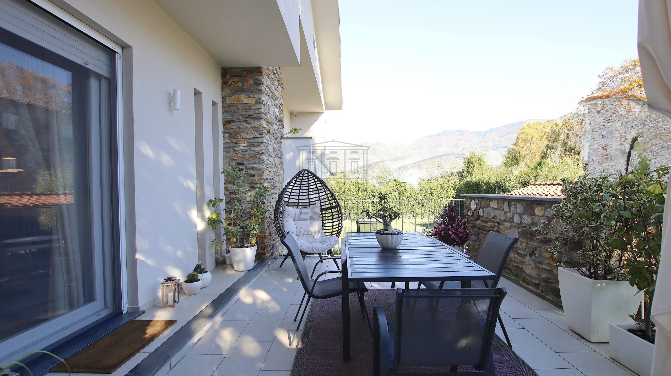 Villa con giardino in via di marlia 274, Capannori