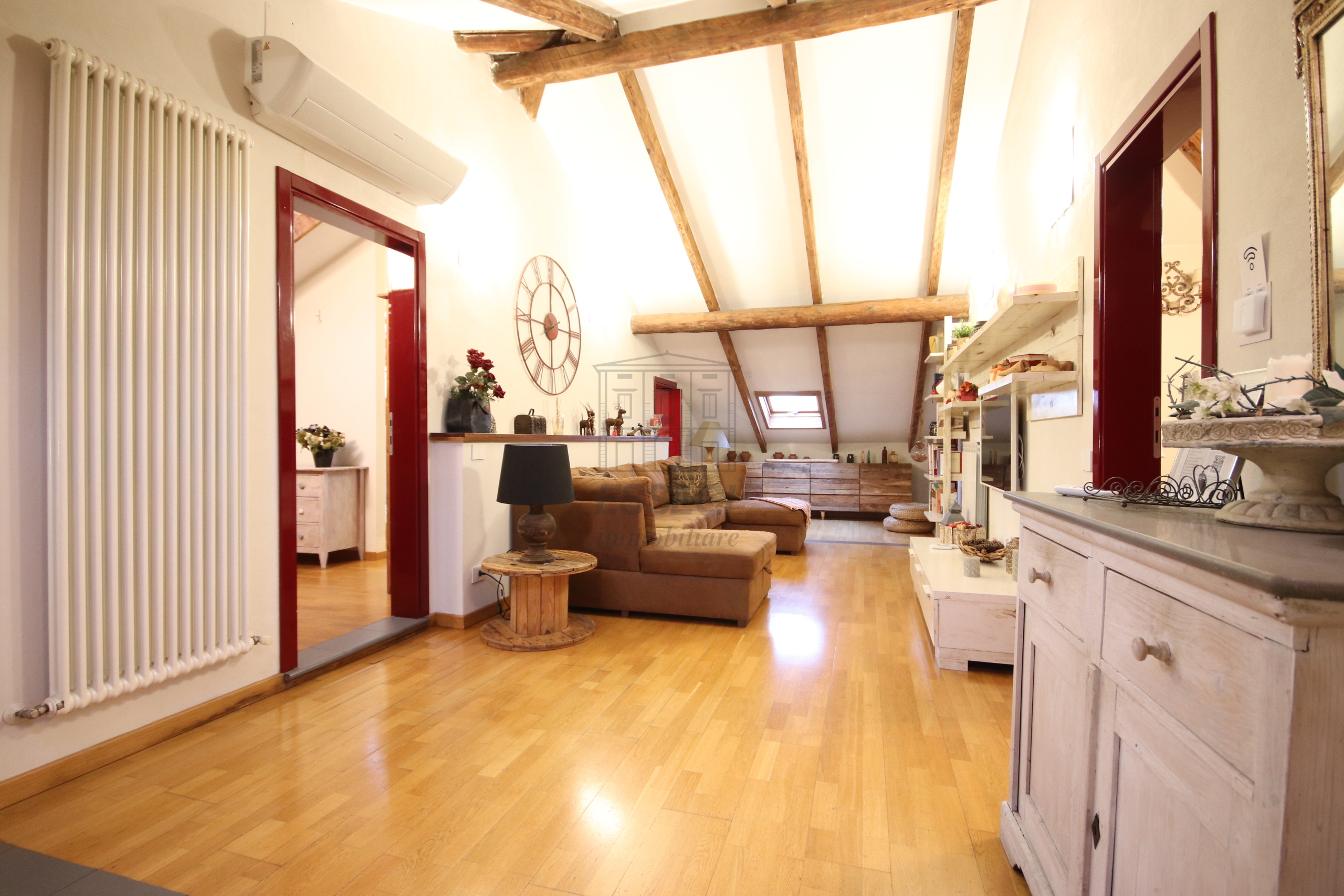 Trilocale ristrutturato in viale pacini 116, Lucca