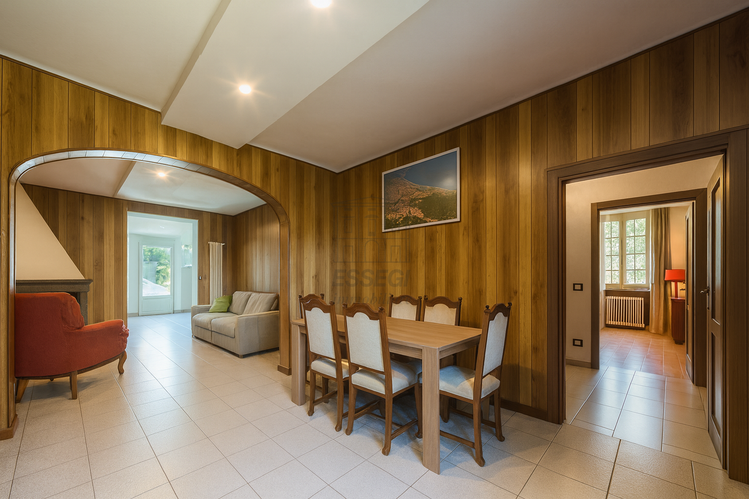 Villa con giardino in via delle scuole 38, Lucca