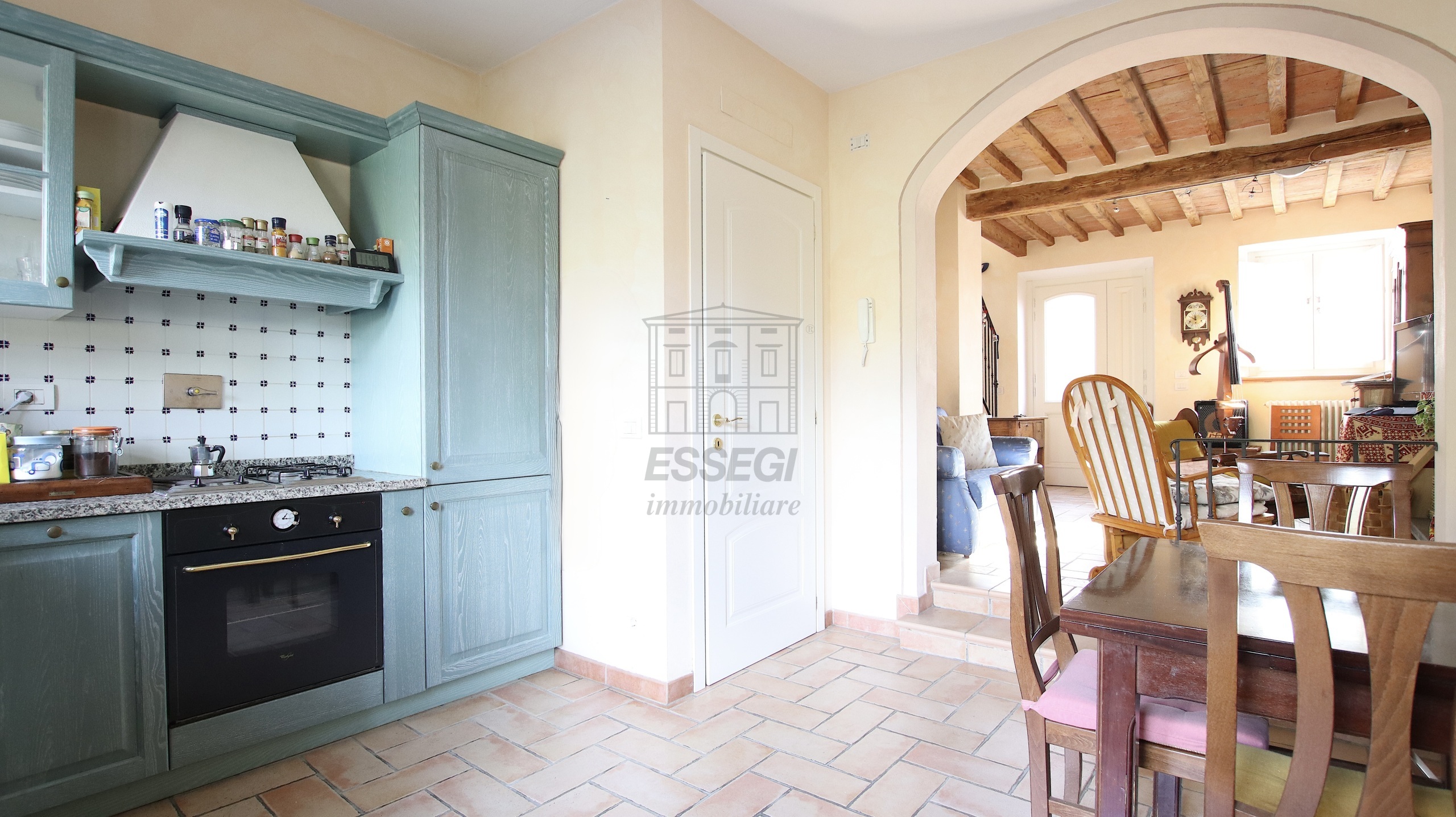 Casa indipendente con giardino in via di mezzo 5, Capannori