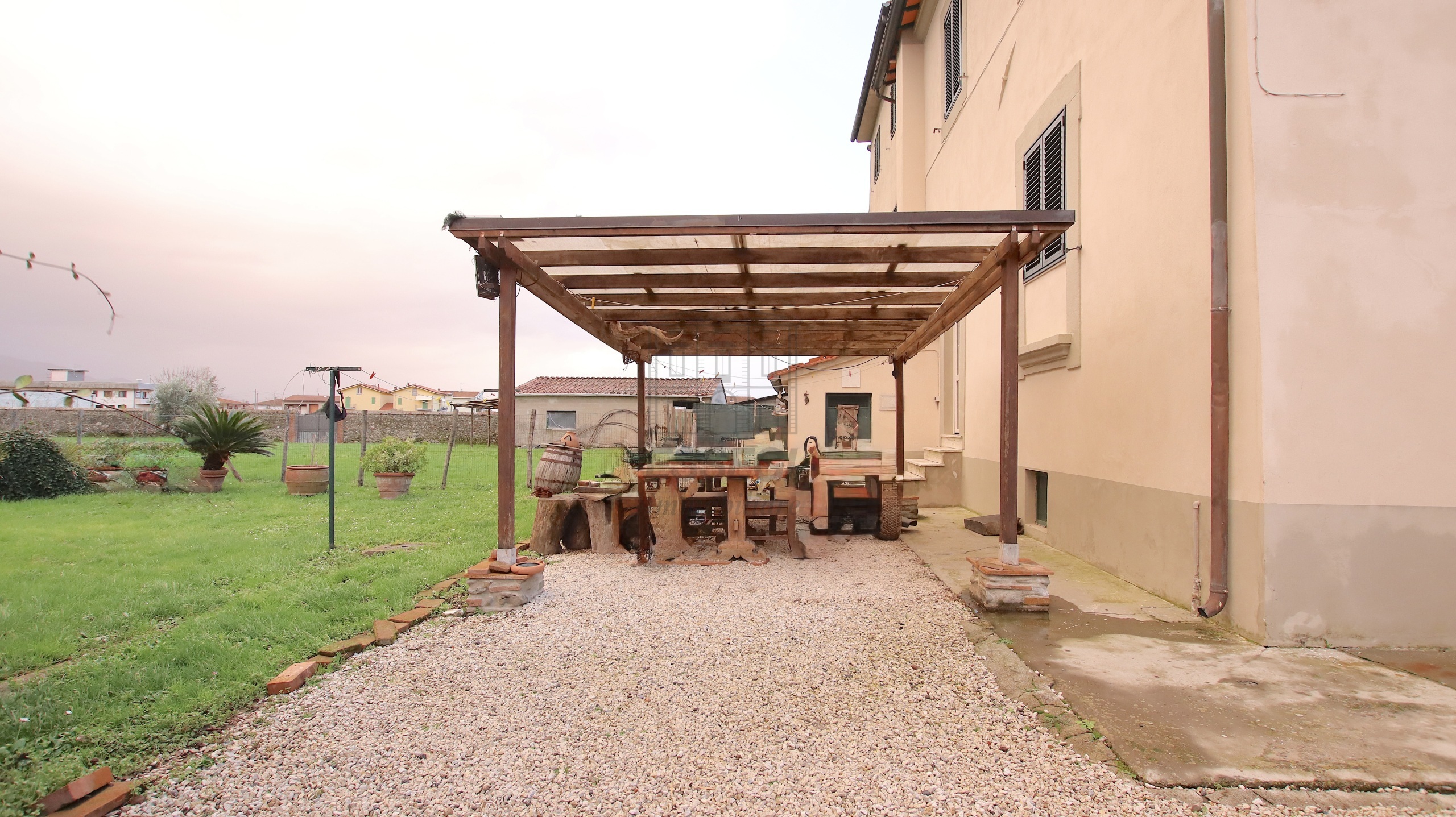 Casa indipendente con giardino in via della santissima annunziata 531, Lucca
