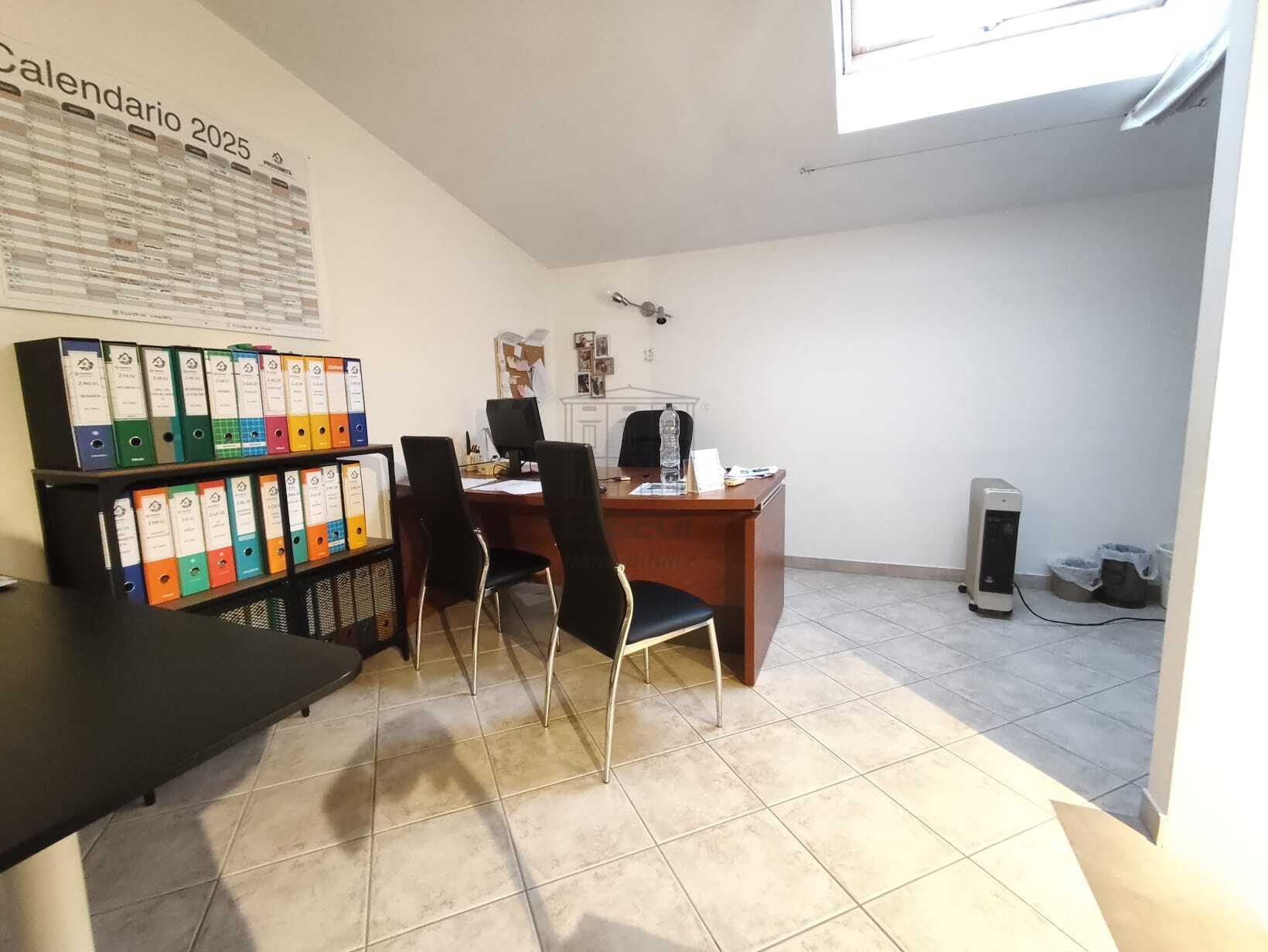 Ufficio in vendita in via giovanni guidiccioni s.concordio 24, Lucca