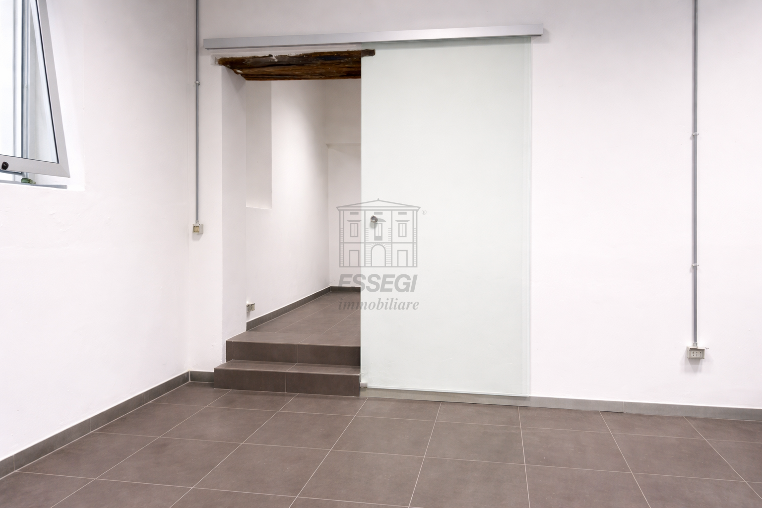 Box/Garage 112mq con box in via beccheria 35, Lucca