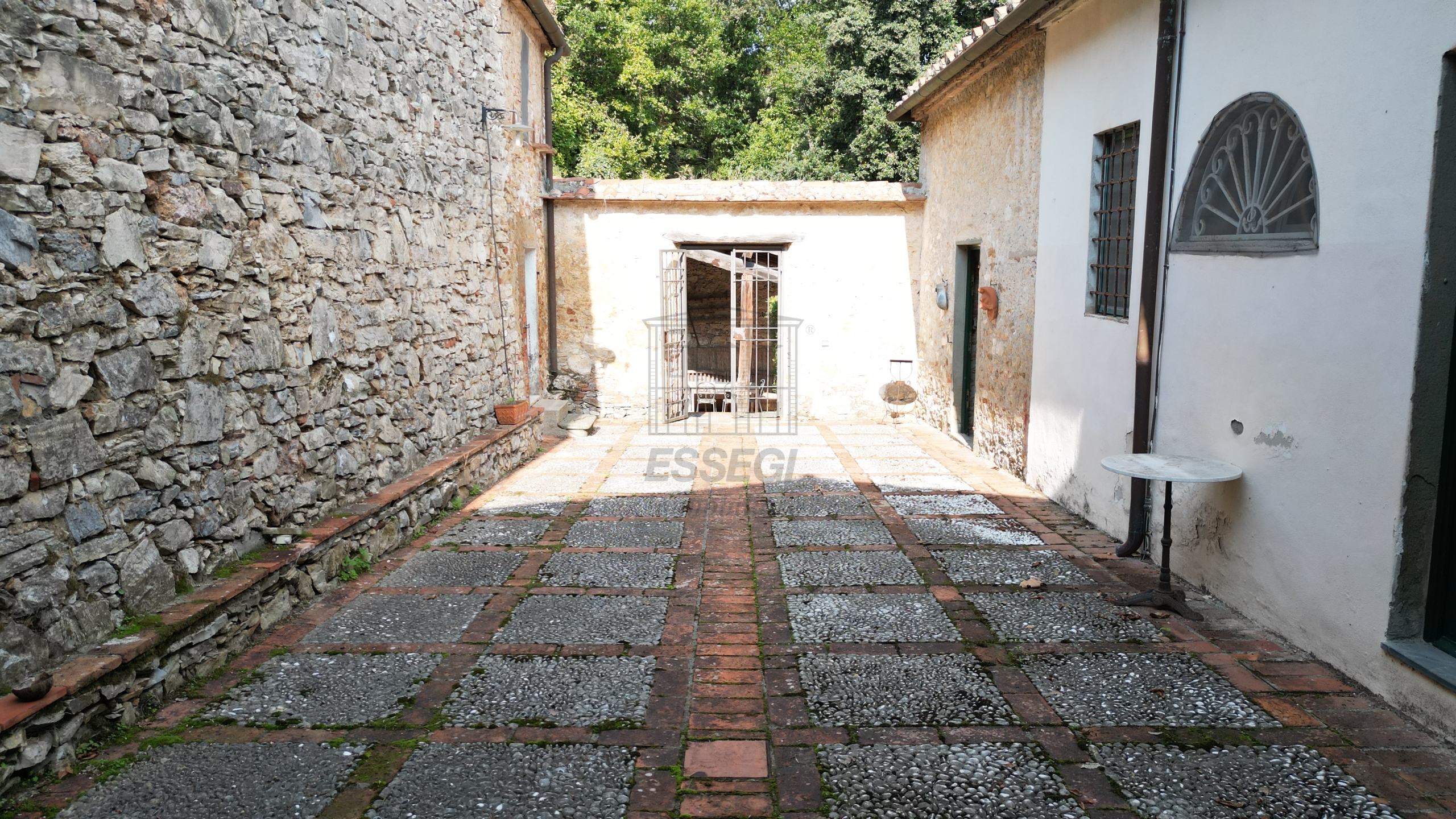 Villa in vendita in via del cimitero 676, Lucca