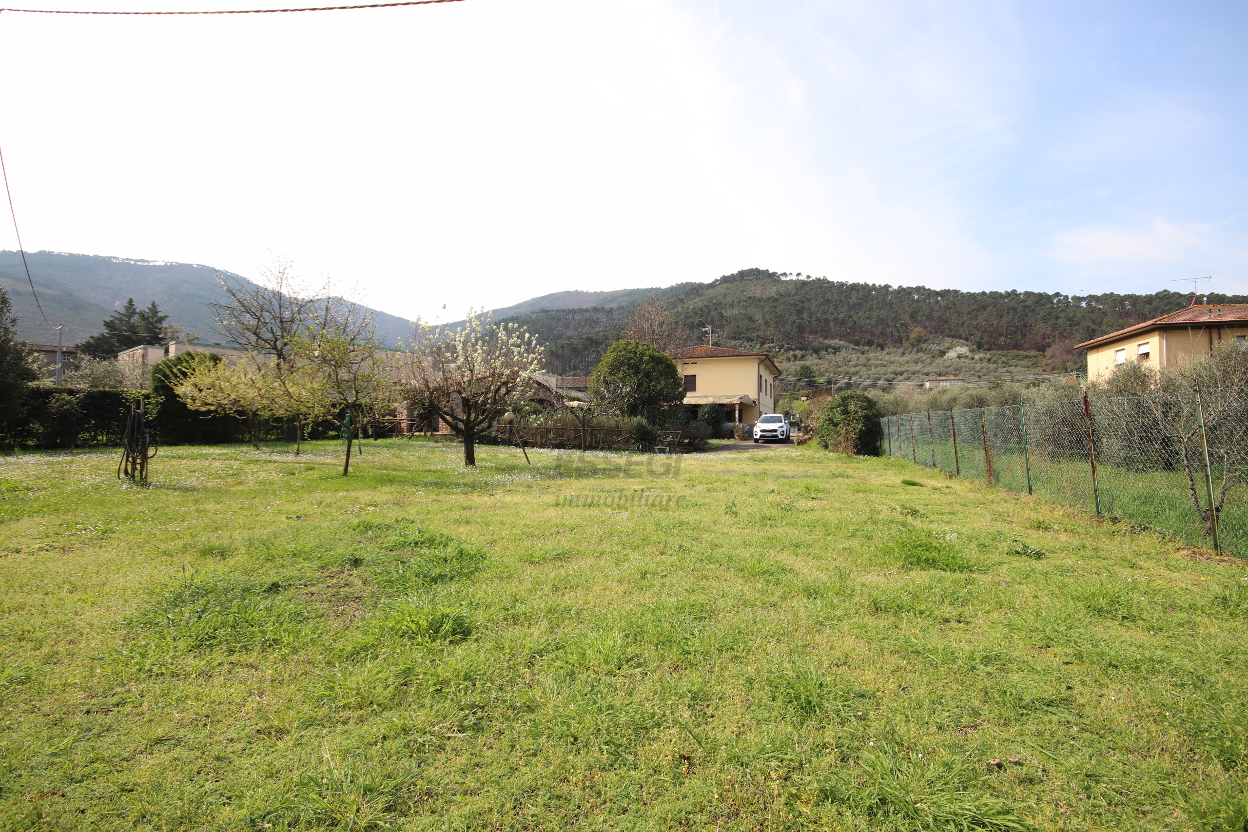 Villa con giardino in via capo di vico 3a, Lucca