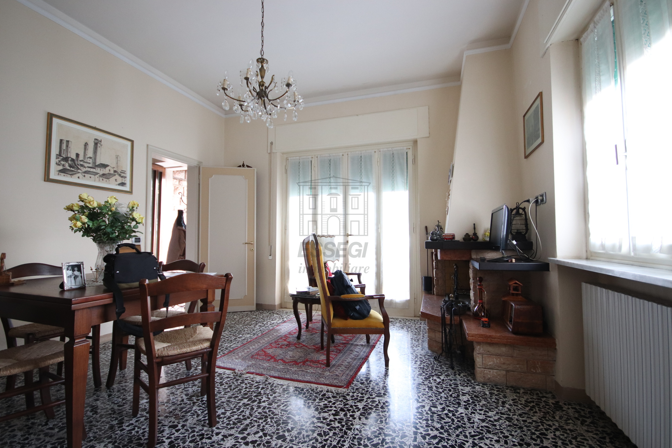 Villa con giardino in via di tiglio 529a, Capannori
