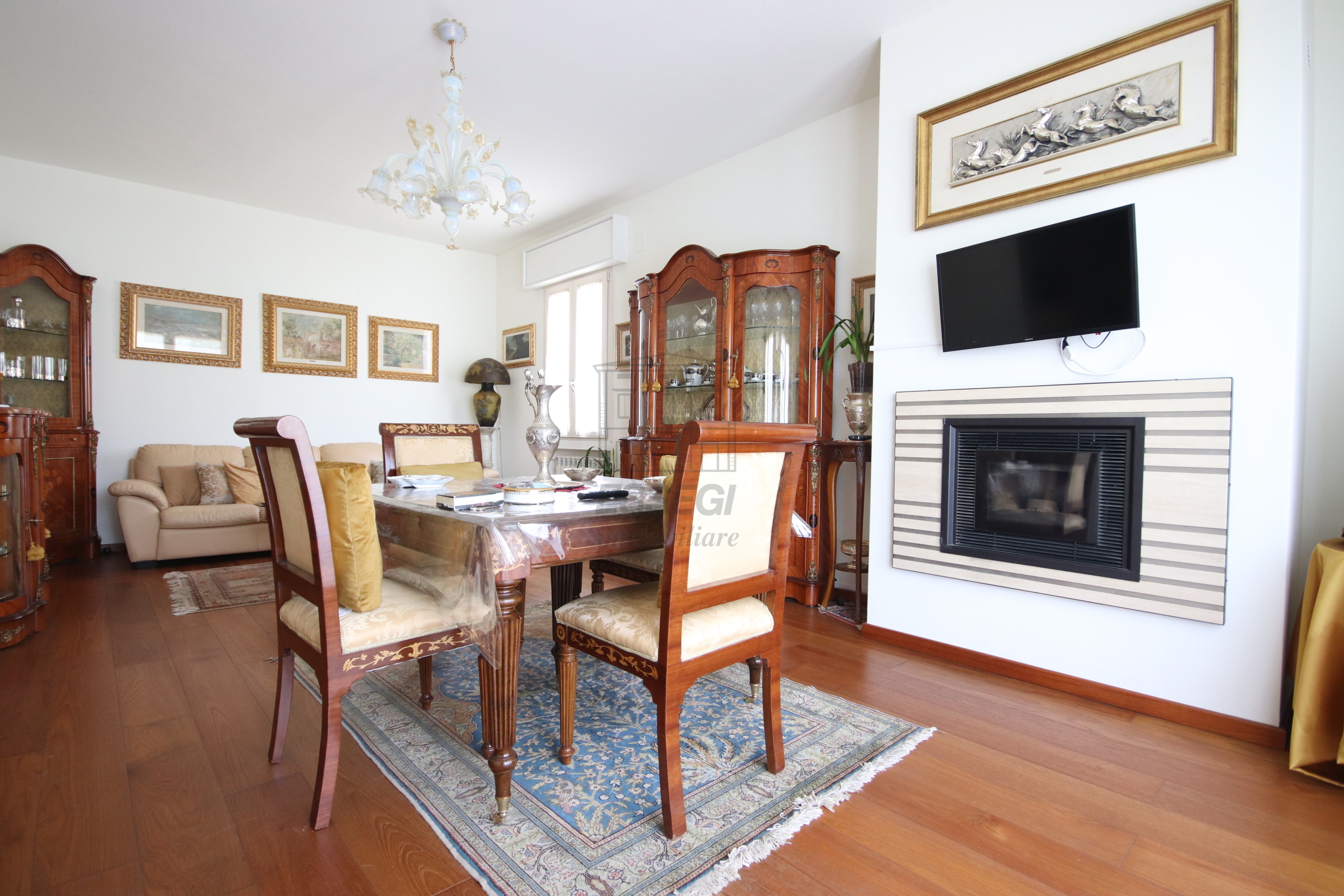 Villa con giardino in via sant'angelo, Lucca