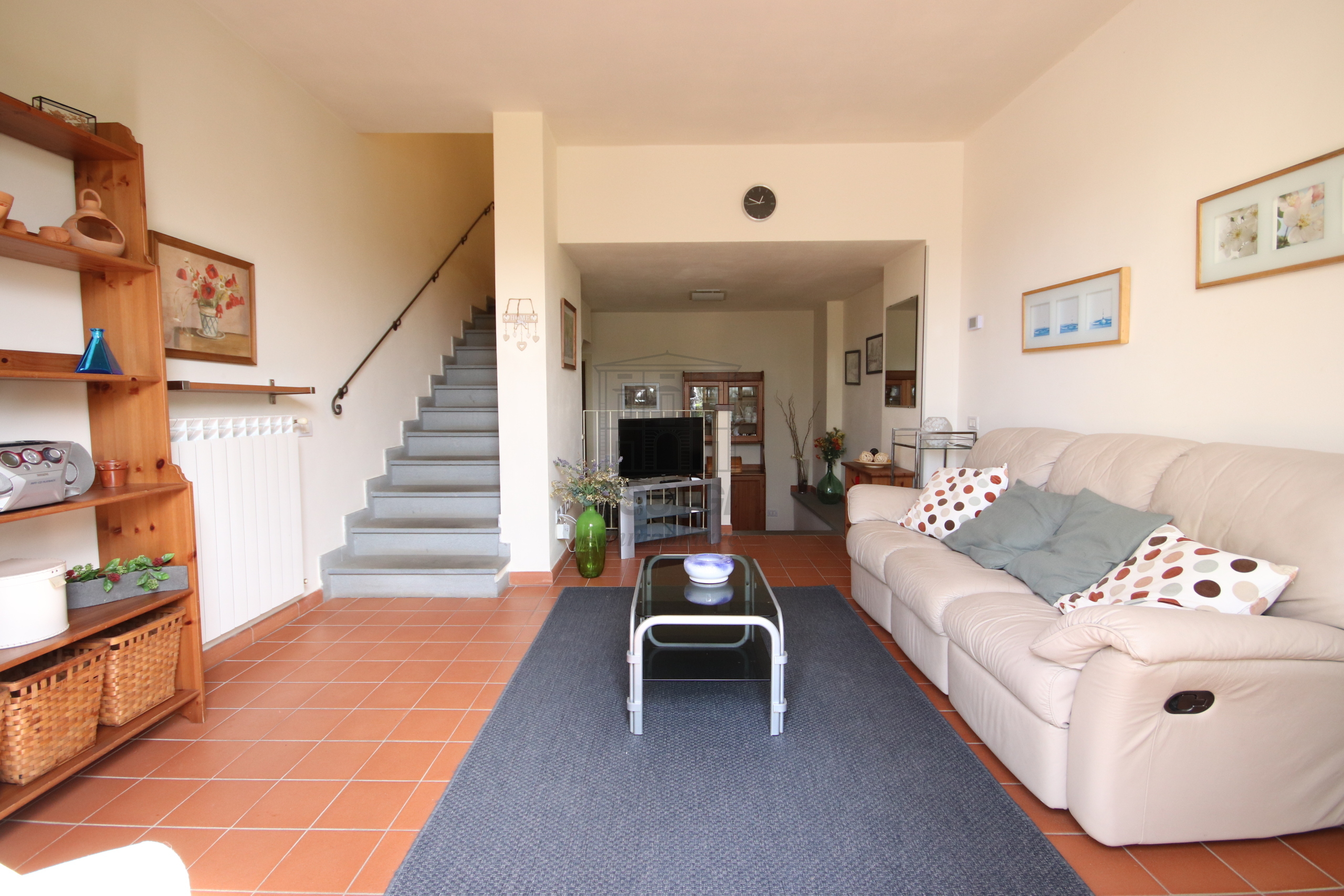 Casa indipendente con giardino in via della collegiata 3, Montecarlo