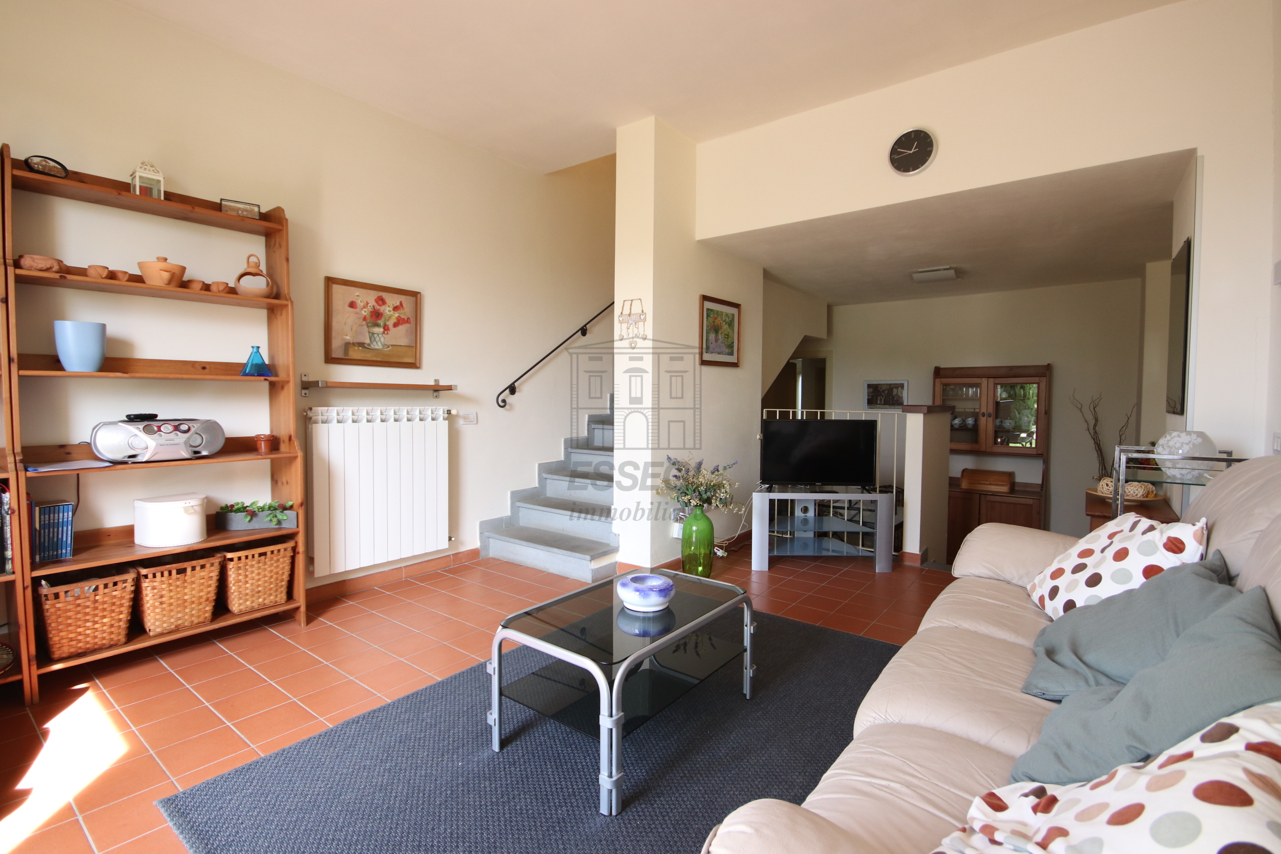 Casa indipendente con giardino in via della collegiata 3, Montecarlo