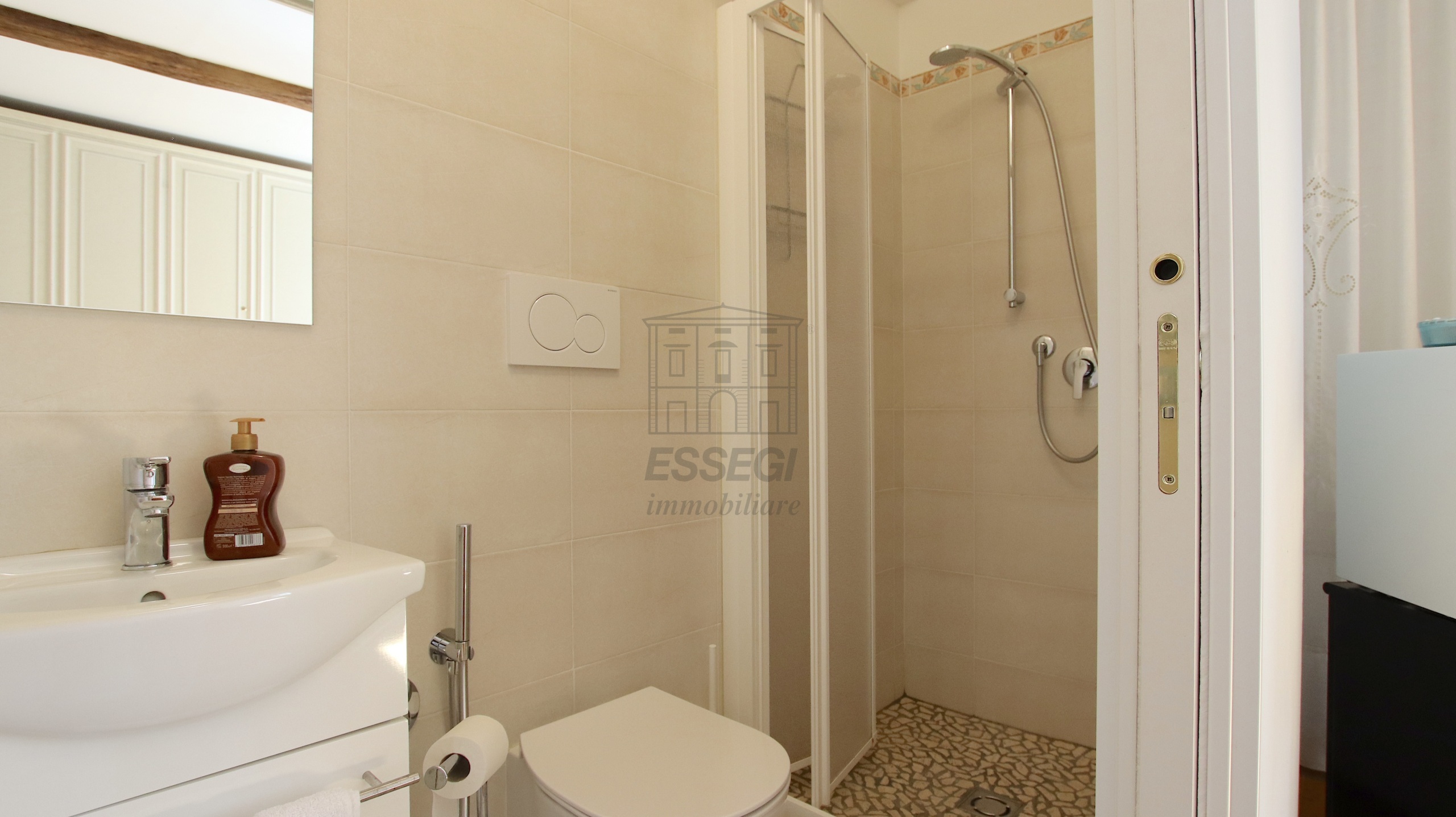 Casa indipendente con giardino in via di tiglio 664, Capannori