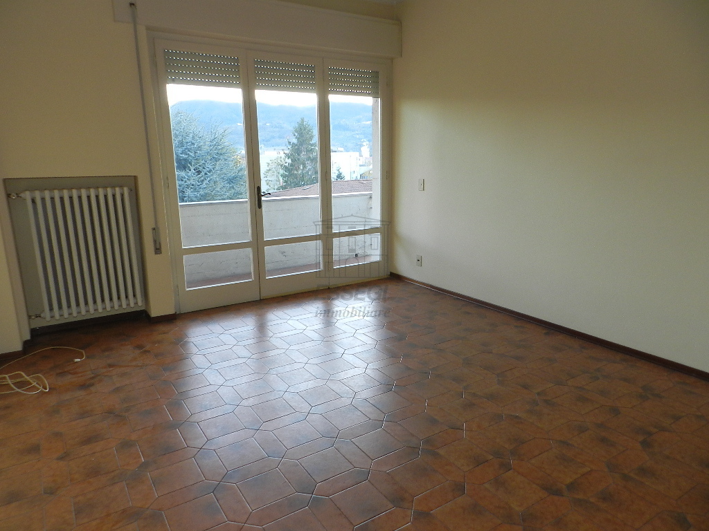 Appartamento con box in via silvio ferri 135, Lucca