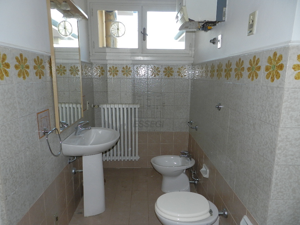 Appartamento con box in via silvio ferri 135, Lucca
