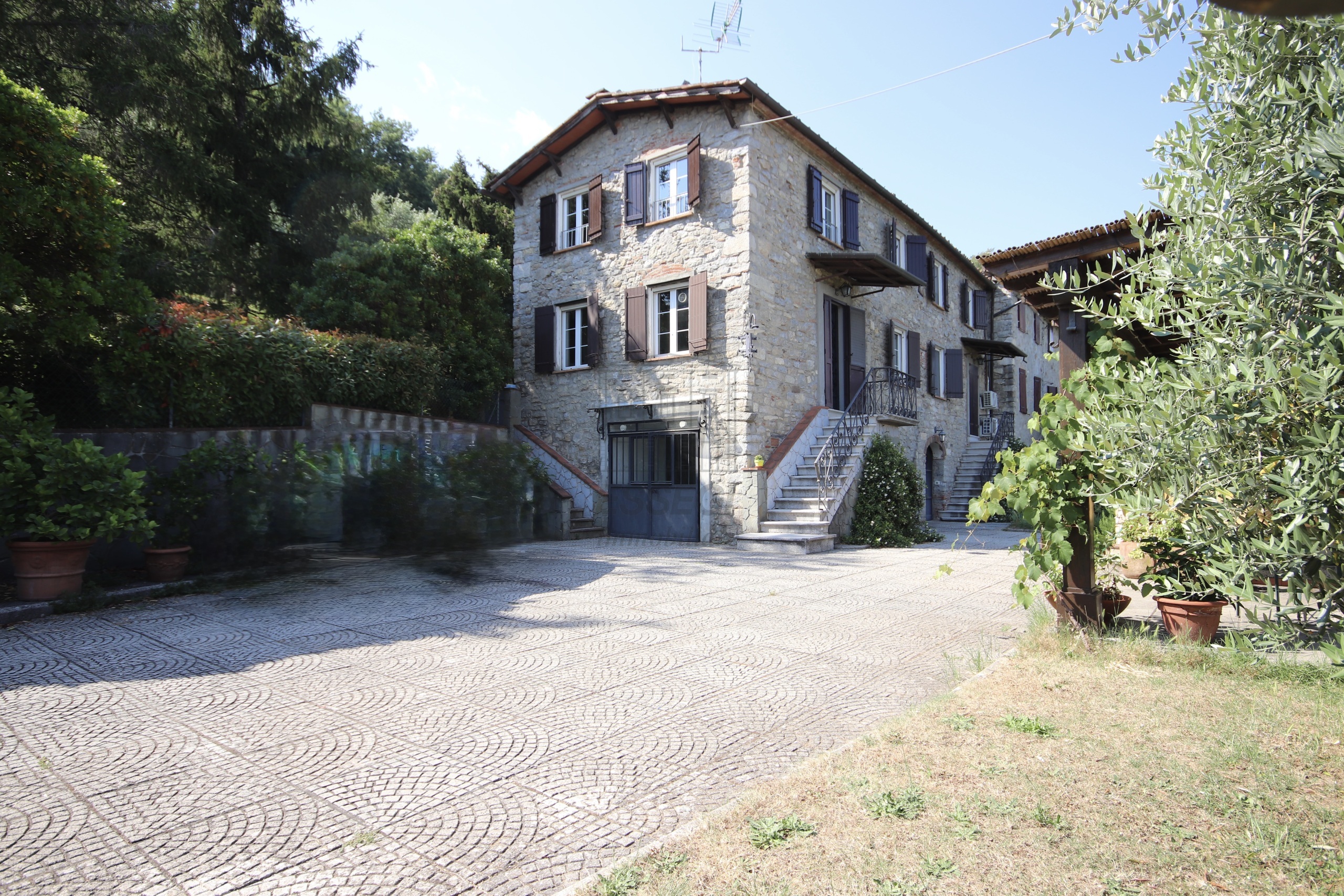 Casa indipendente con giardino in localit� corso 1, Pescaglia