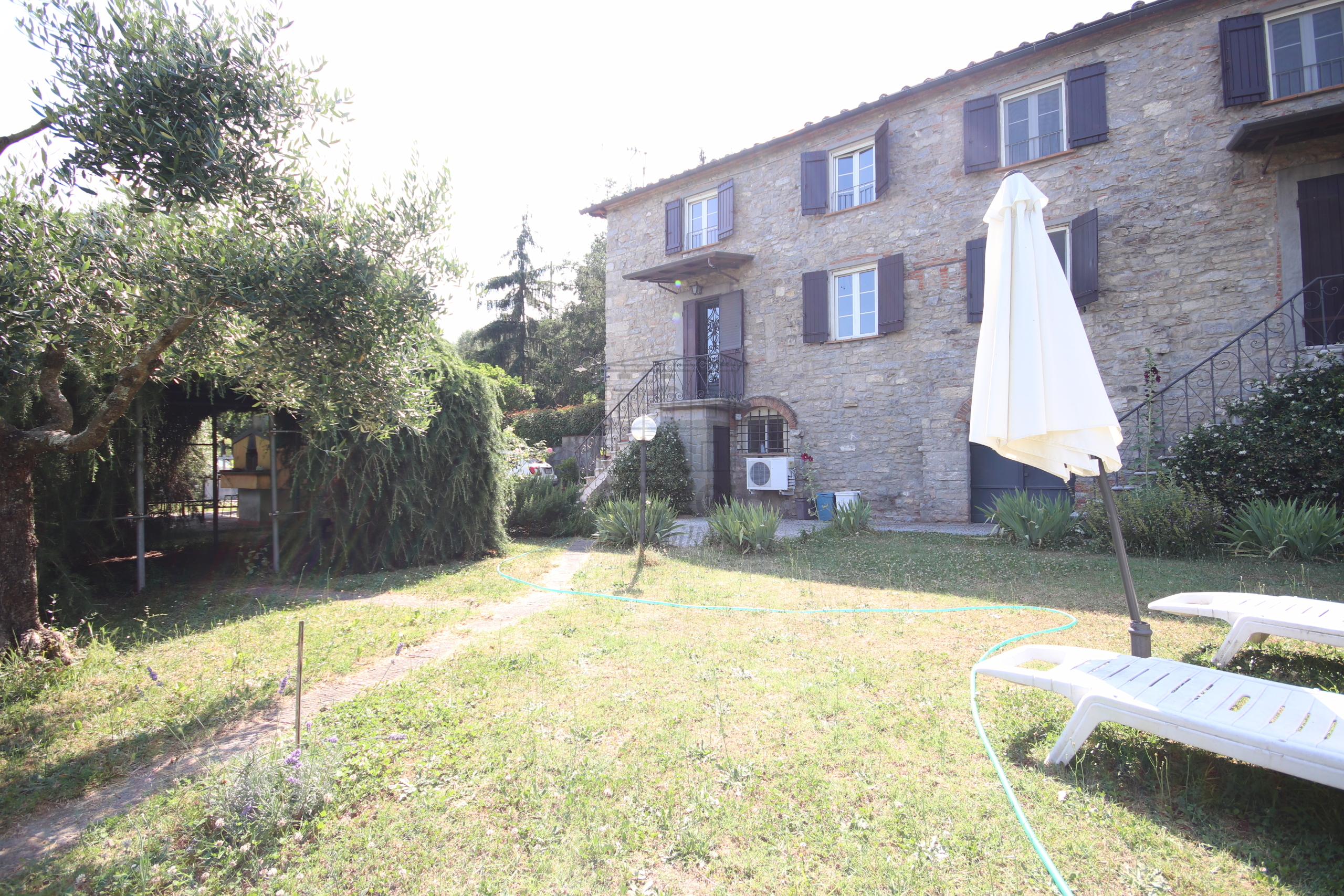 Casa indipendente con giardino in localit� corso 1, Pescaglia