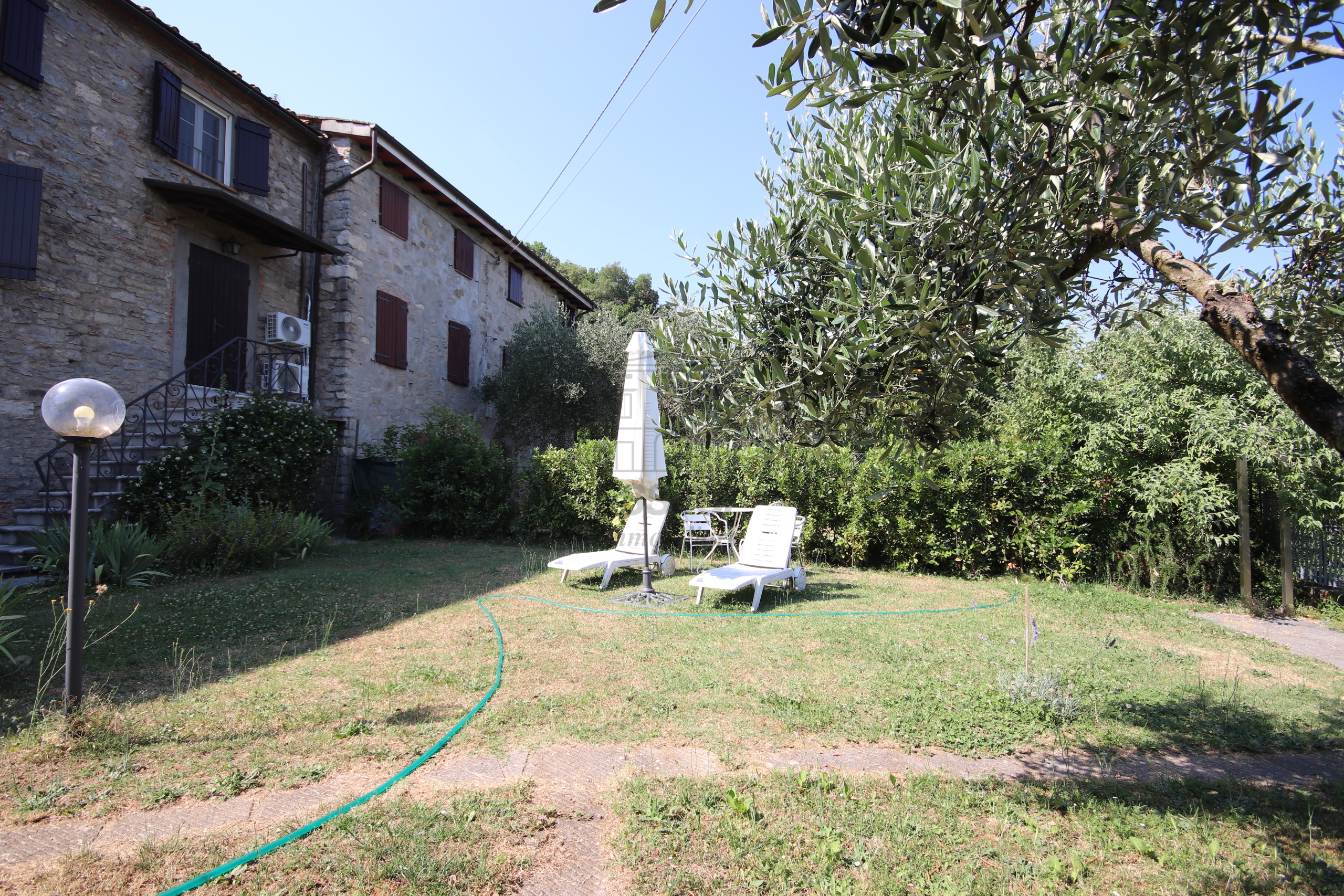 Casa indipendente con giardino in localit� corso 1, Pescaglia