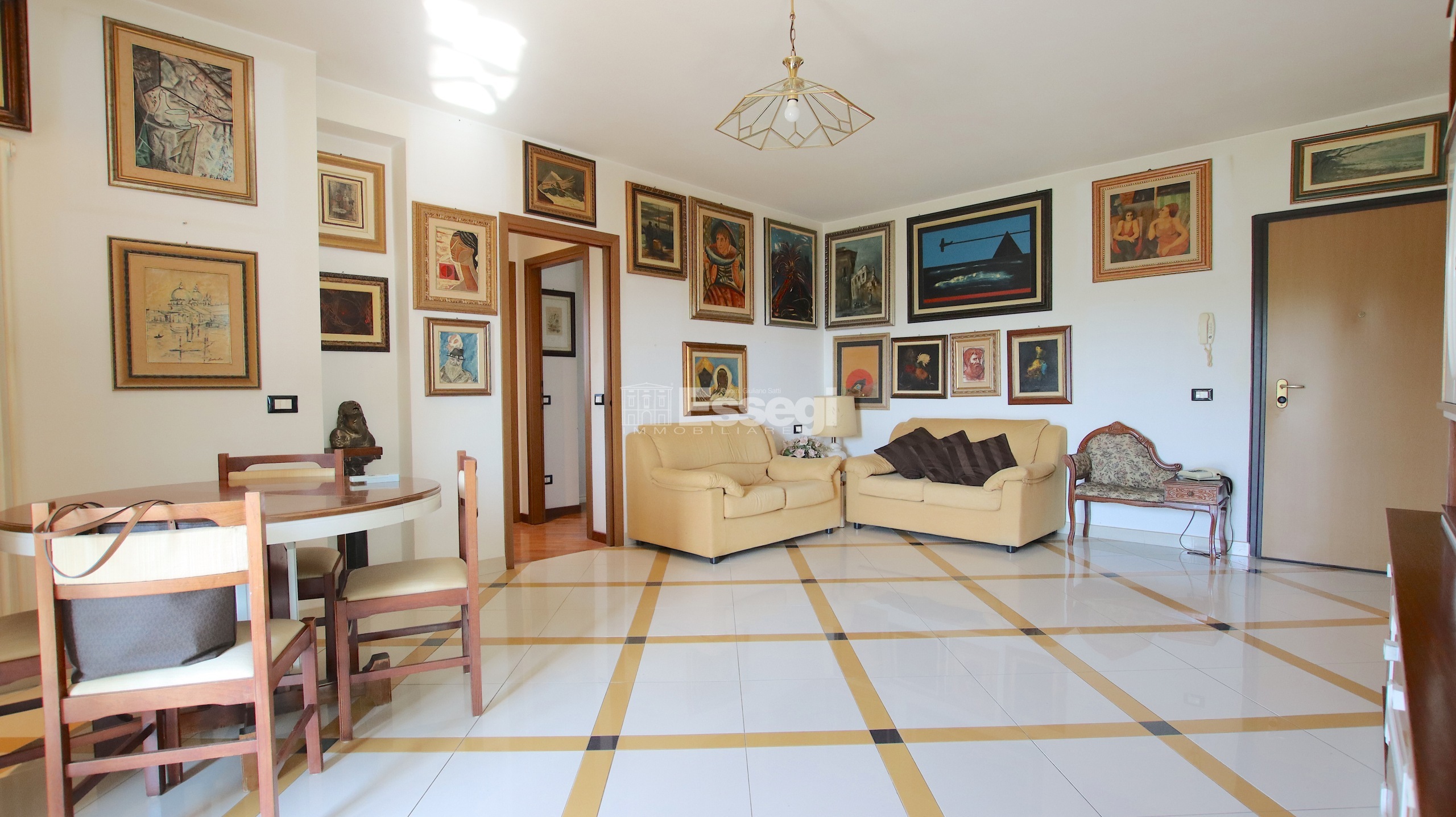 Appartamento con terrazzo in via vecchia pesciatina traversa iv 1501, Lucca