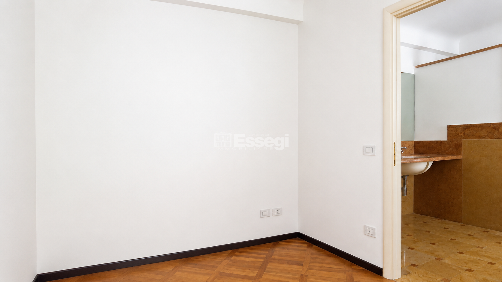Ufficio ristrutturato in via dante alighieri 335, Lucca