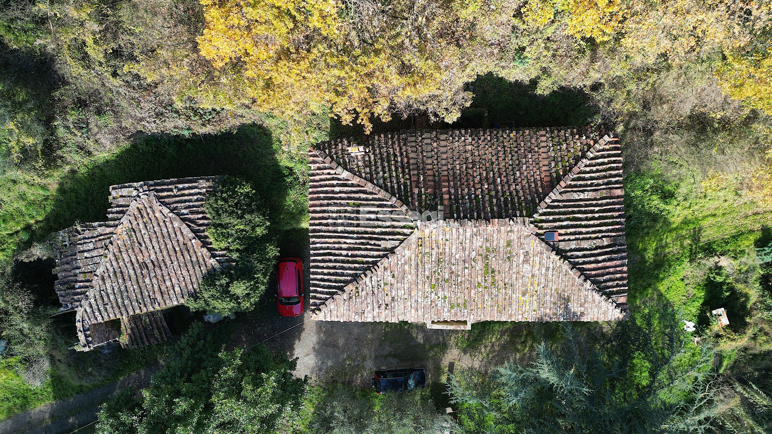 Casa indipendente da ristrutturare in via del brennero 1950, Lucca