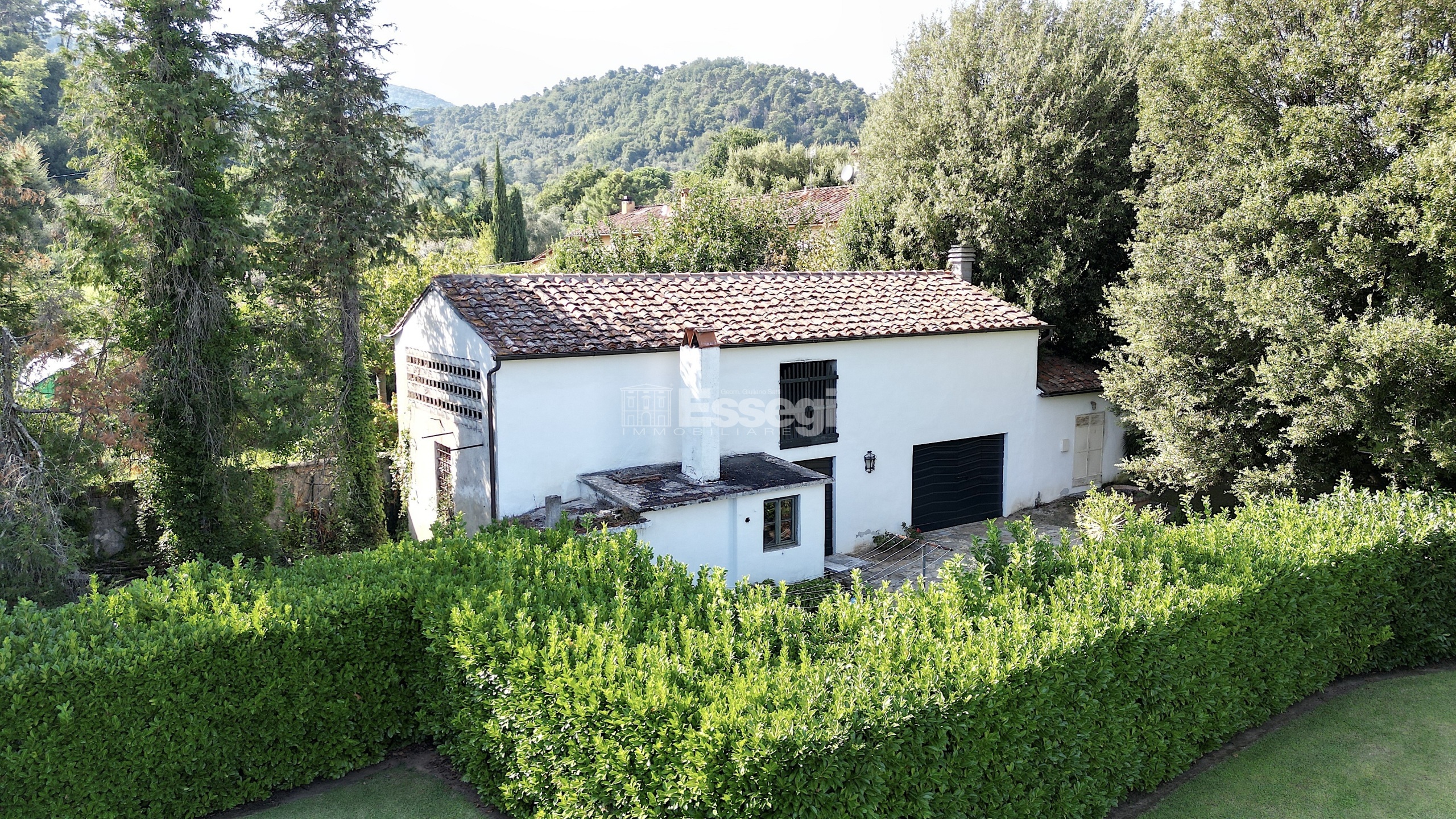 Villa con terrazzi in via del pino e cortacce 800, Lucca