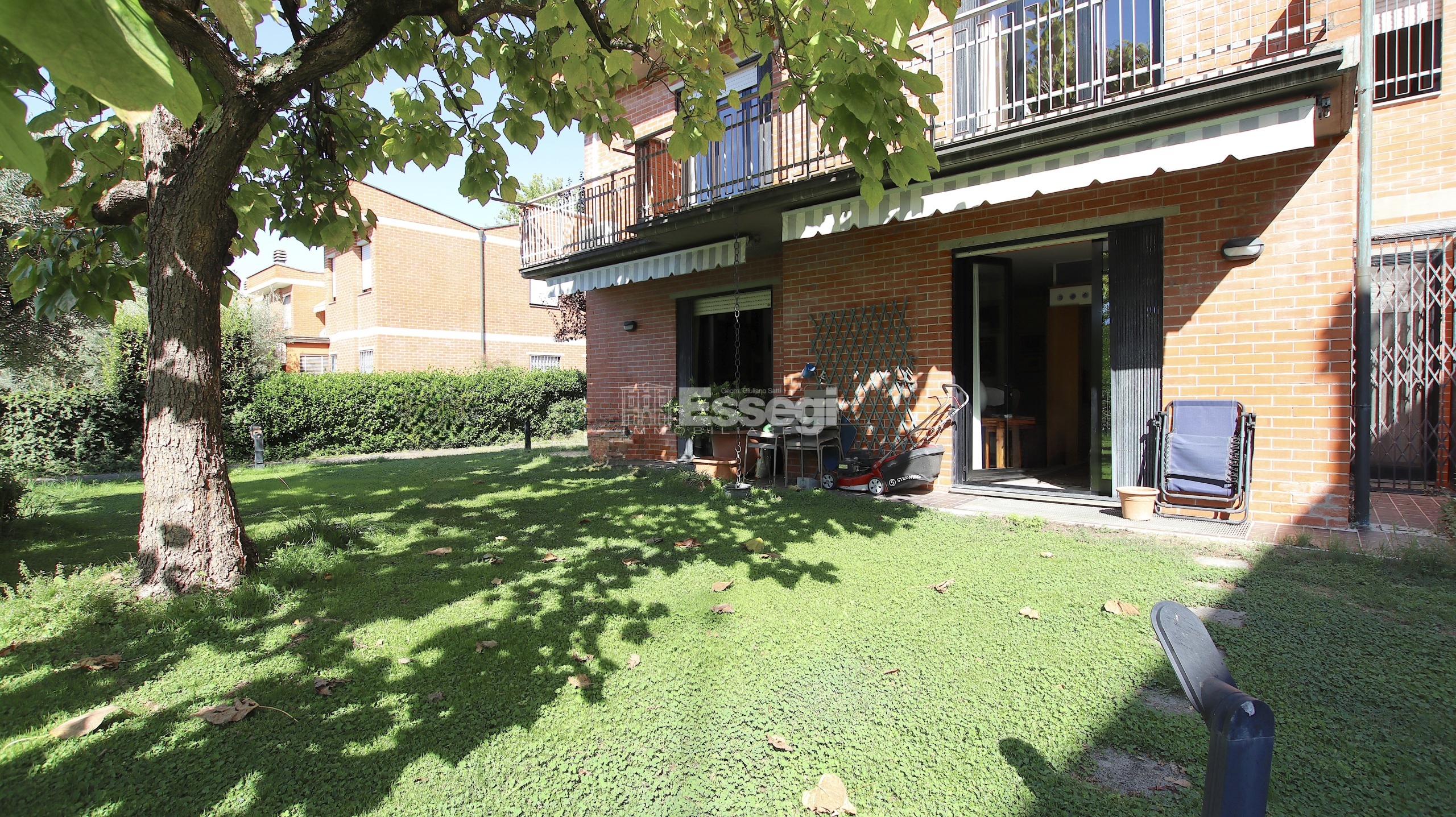 Casa indipendente con giardino in piazza aldo moro, Lucca