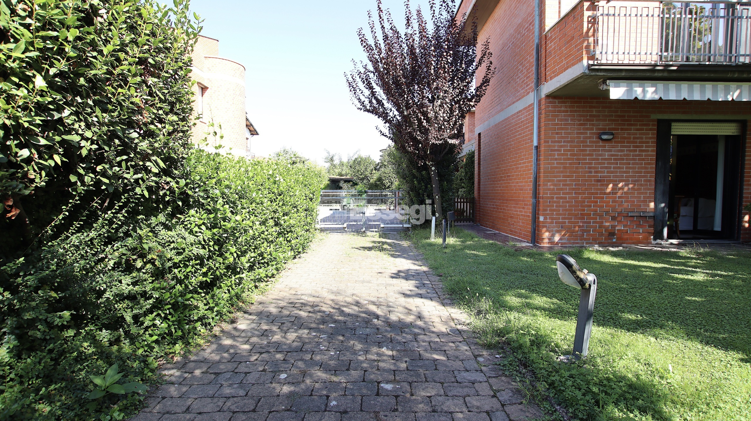 Casa indipendente con giardino in piazza aldo moro, Lucca