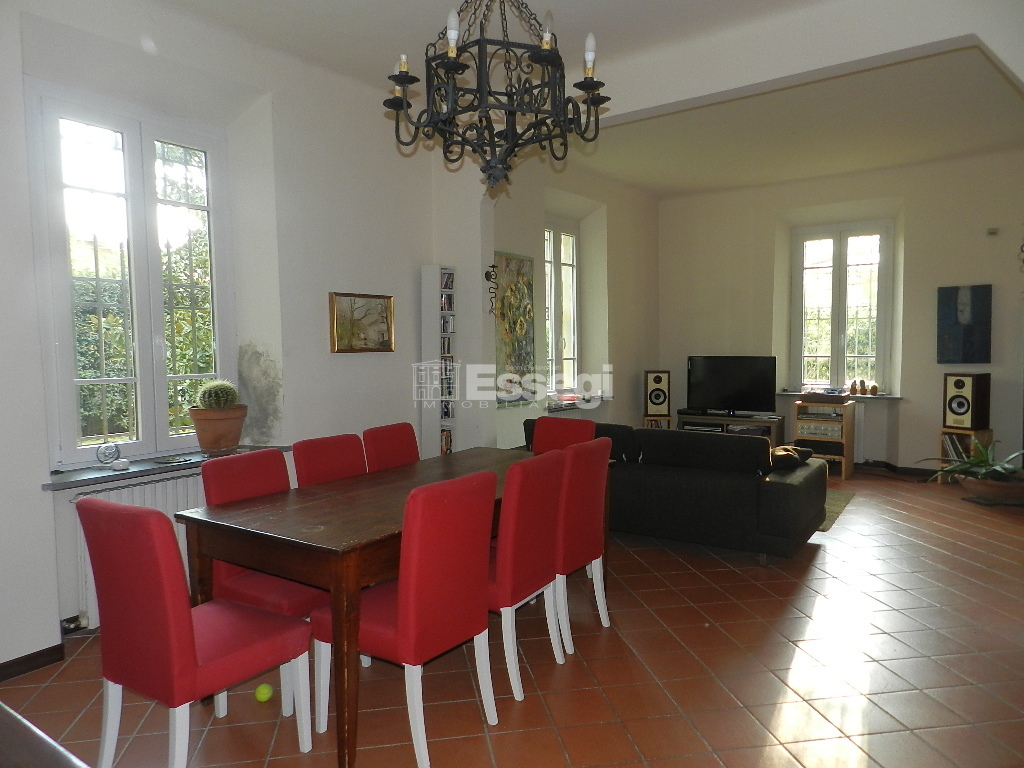 Villa con giardino in via di sorbano san concordio, Lucca