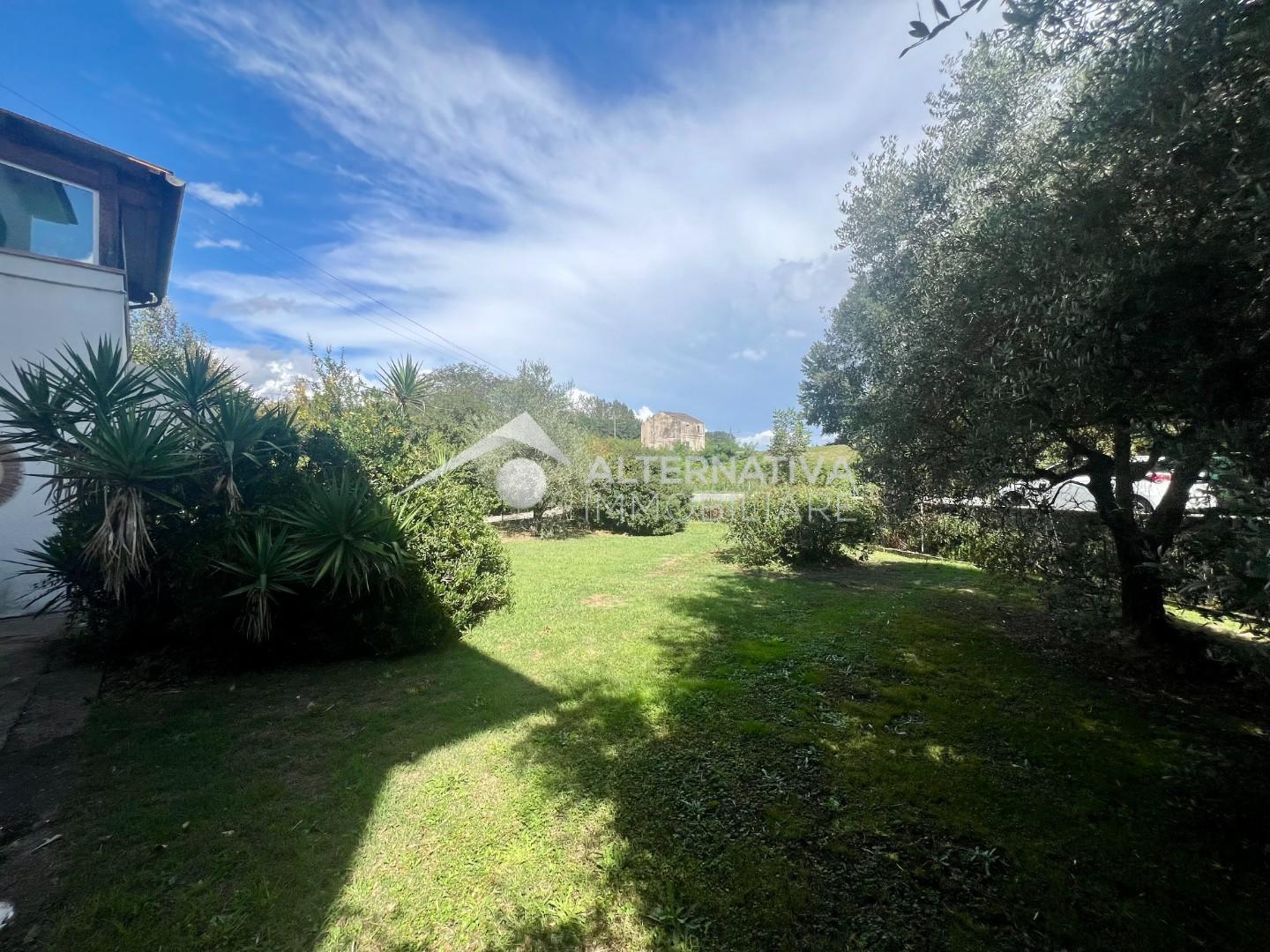 Casa indipendente con giardino, Lucca nozzano