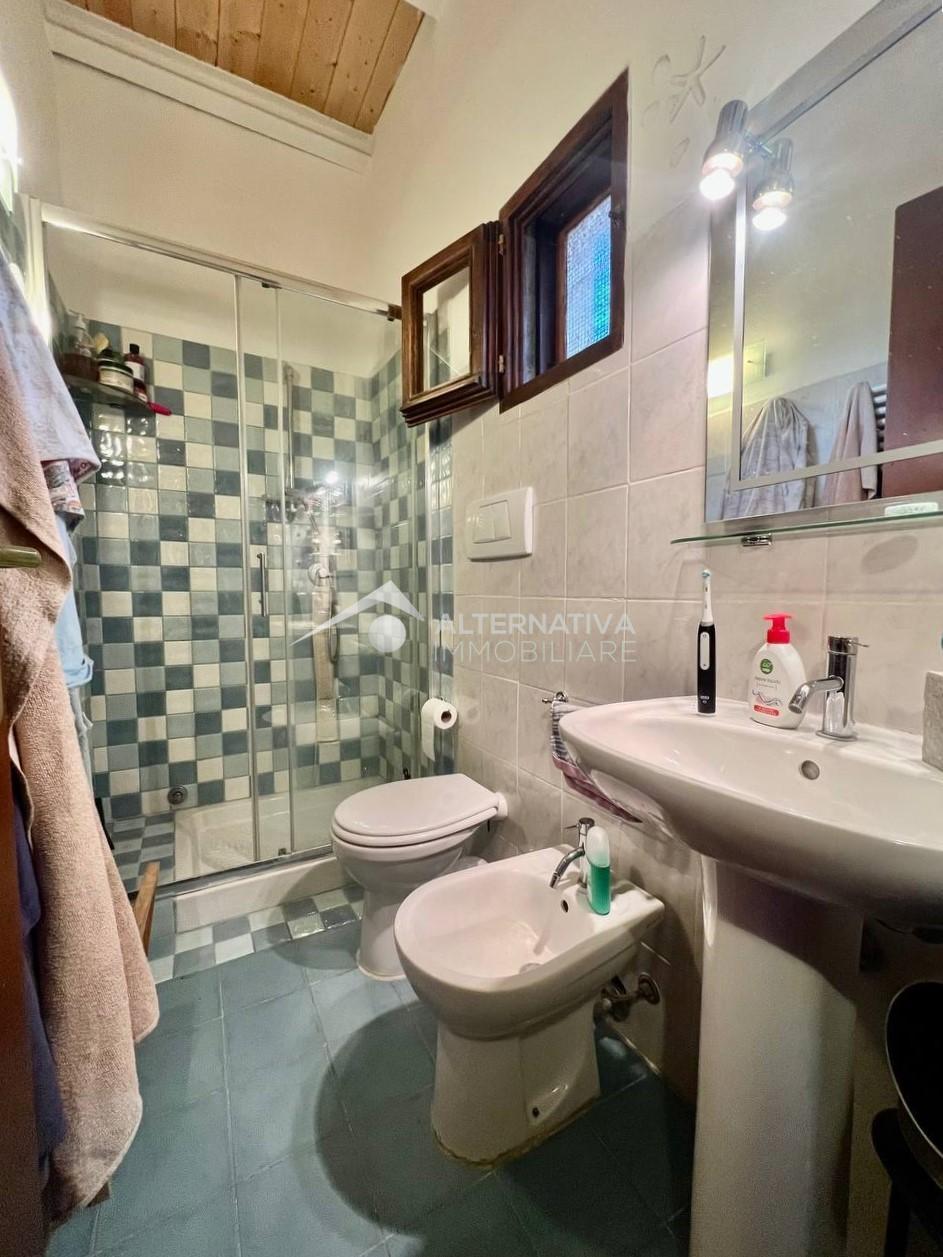 Bilocale ristrutturato, Vicopisano uliveto terme