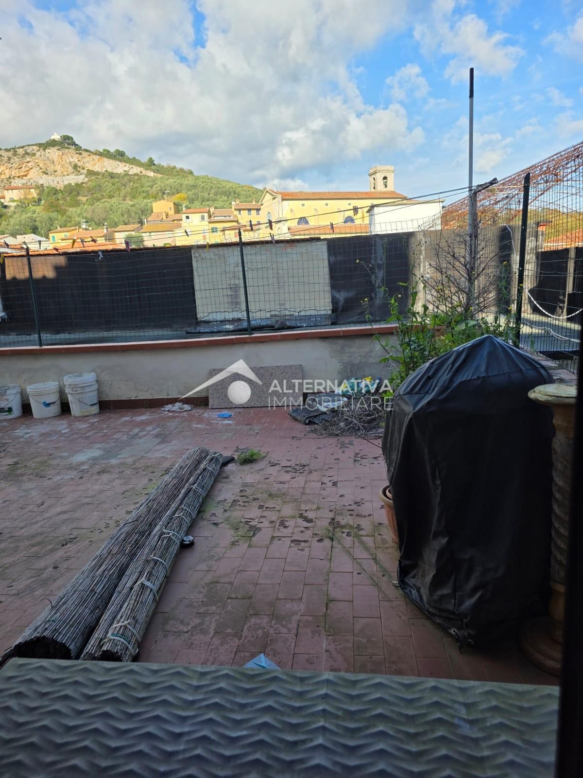 Trilocale con terrazzo, Vicopisano san giovanni alla vena