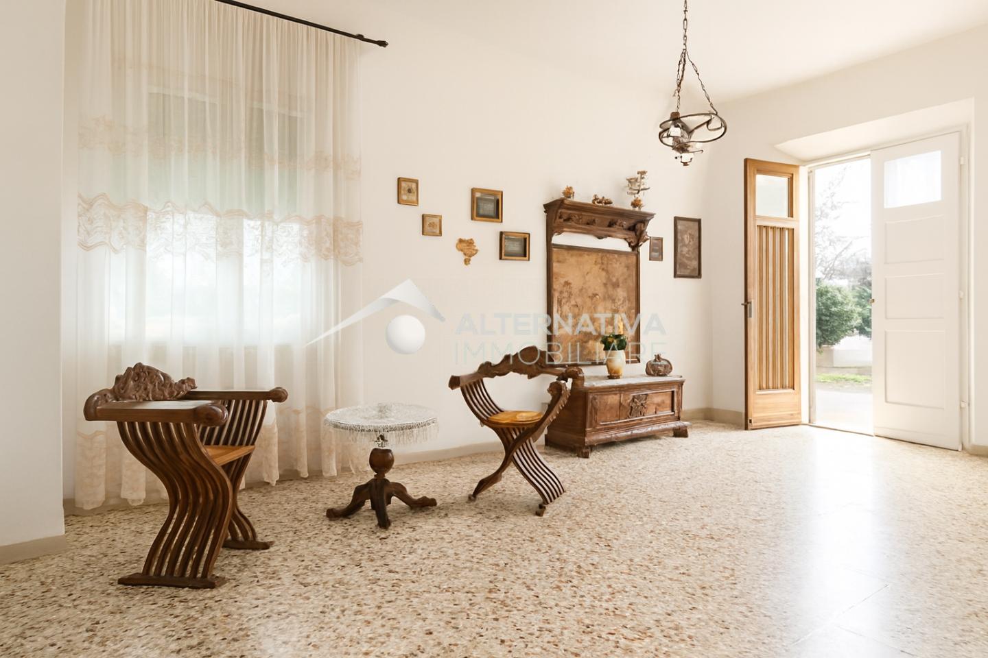 Casa indipendente con giardino a Bientina