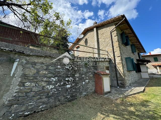 Casa indipendente con giardino, Castel San Niccol� cetica