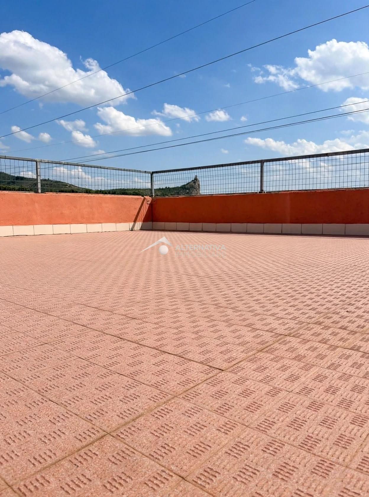 Trilocale con terrazzi a Calci