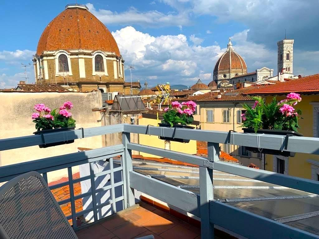 Trilocale arredato in affitto a Firenze