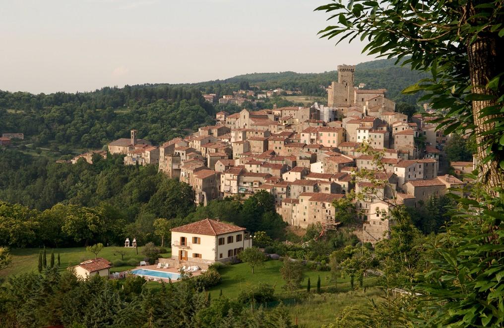 Rustico con giardino a Arcidosso