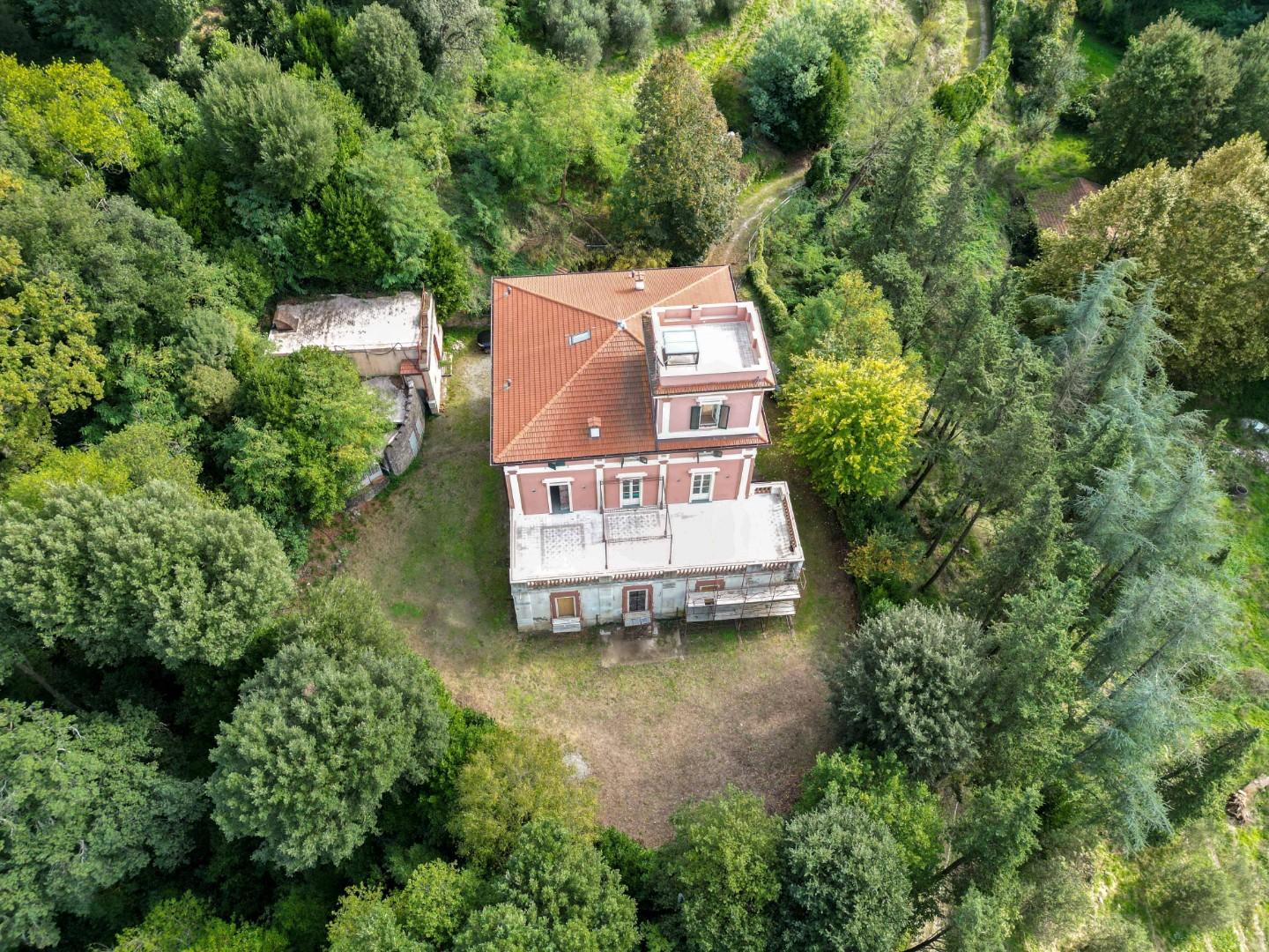 Villa con giardino a Pisa