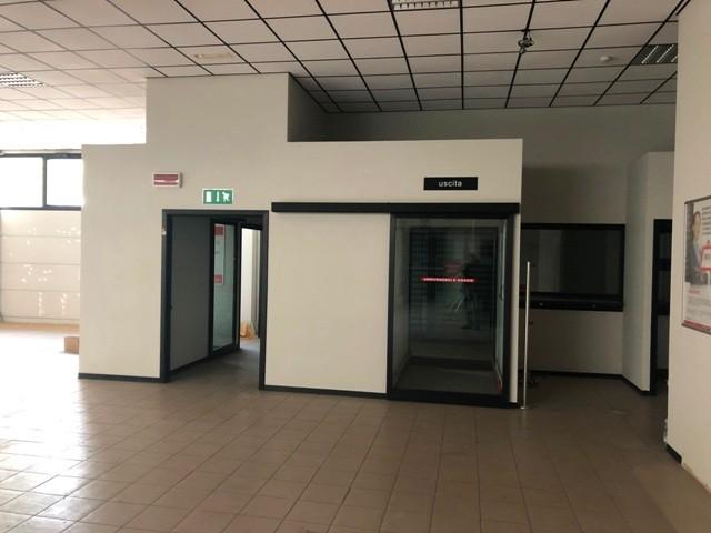 Capannone in vendita, Calcinaia fornacette