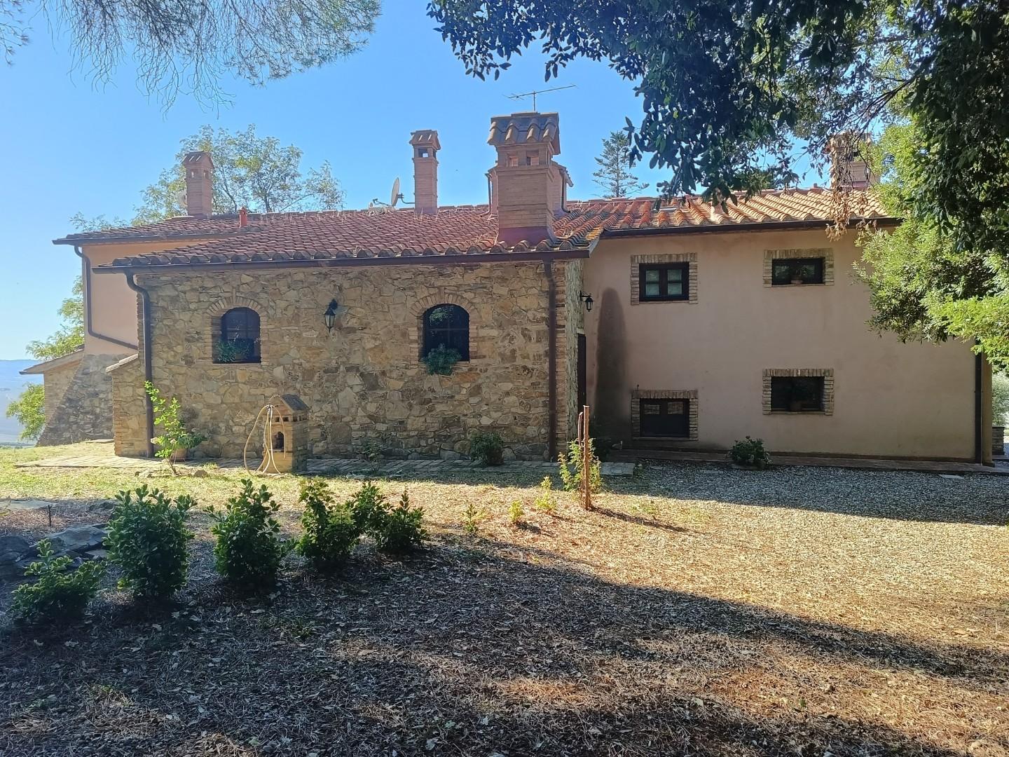 Rustico con giardino a Pisa