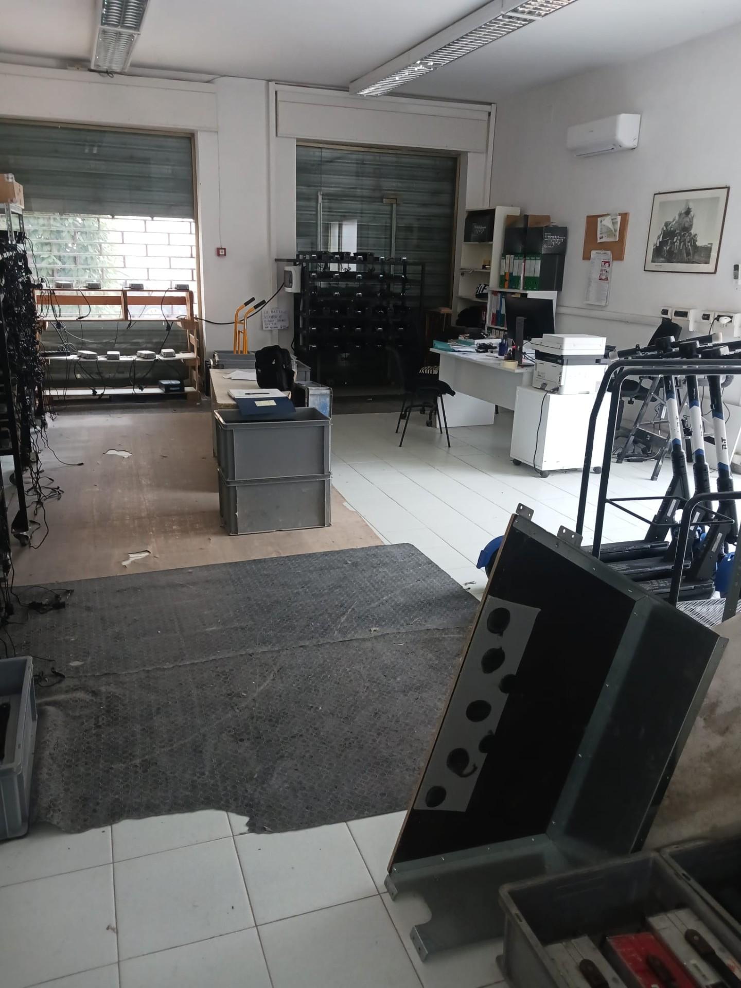 Locale commerciale in affitto a Pisa