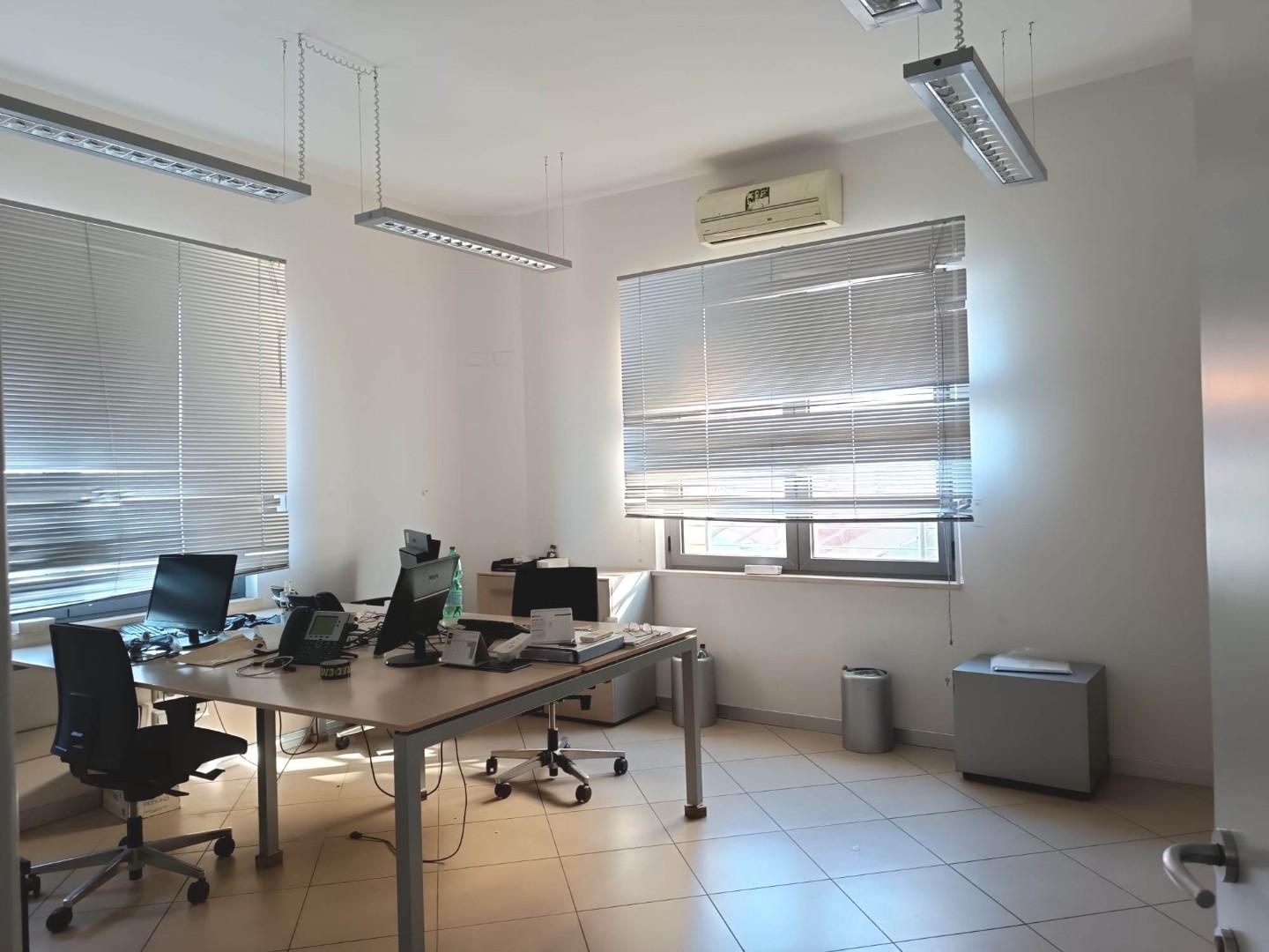 Ufficio in affitto a Pisa