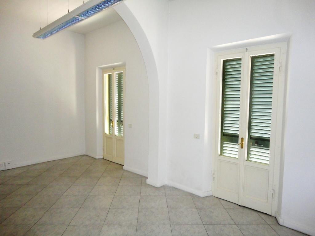 Ufficio in affitto a Pontedera