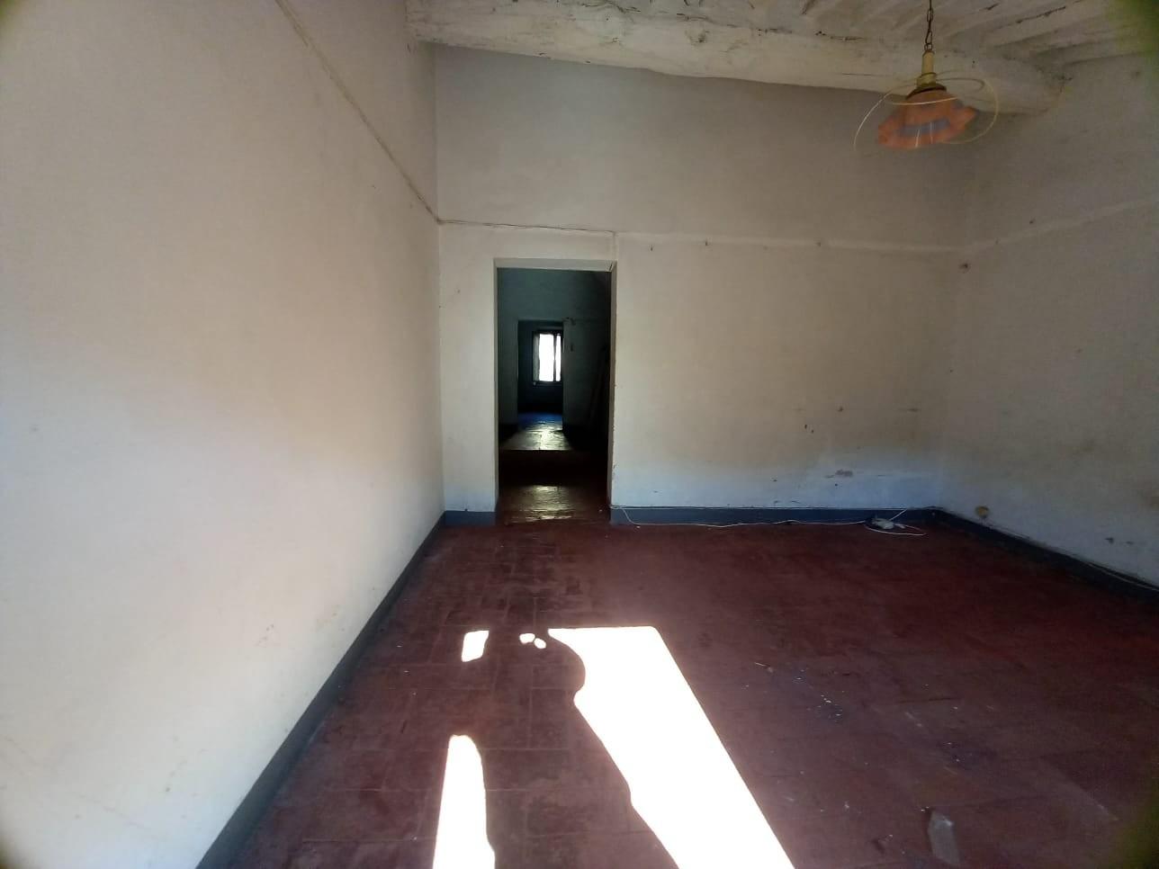 Quadrilocale da ristrutturare a Buti