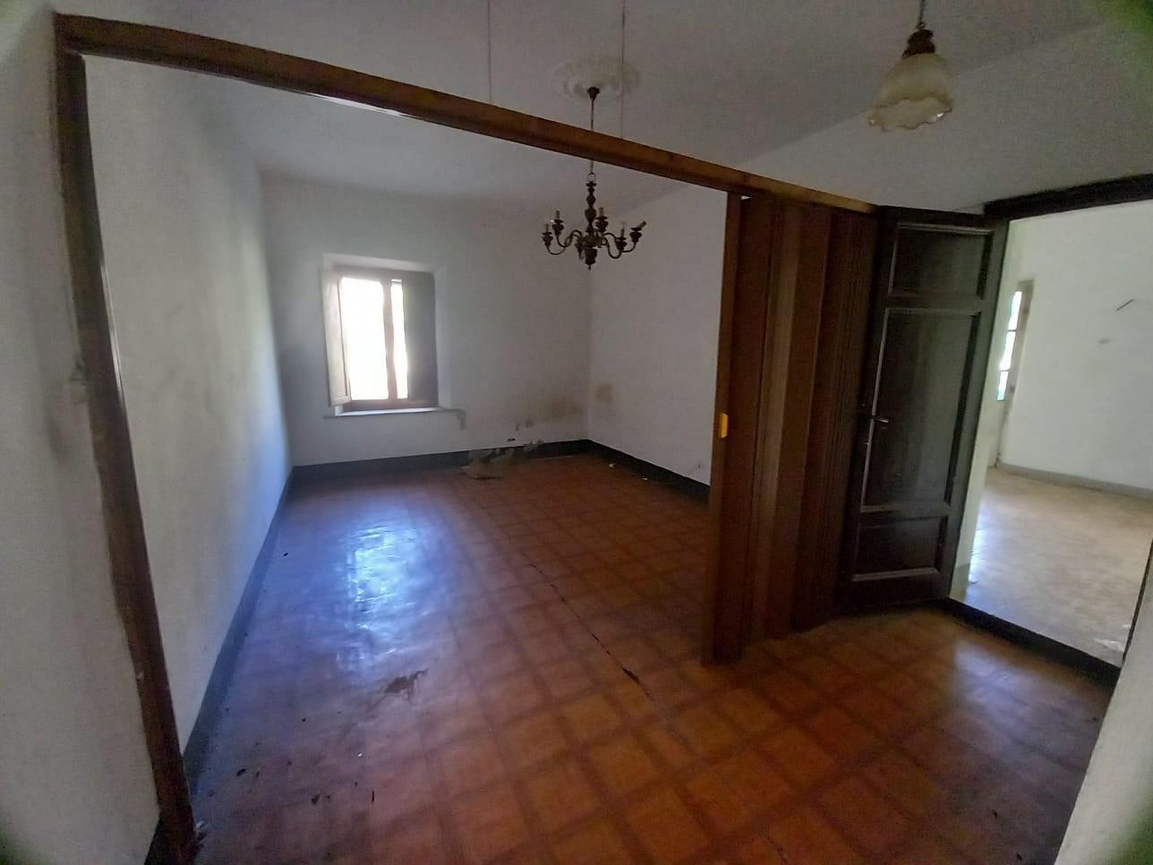 Quadrilocale da ristrutturare a Buti