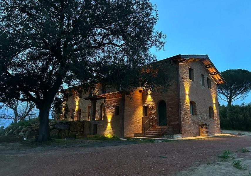 Attivit� commerciale in vendita a Fauglia