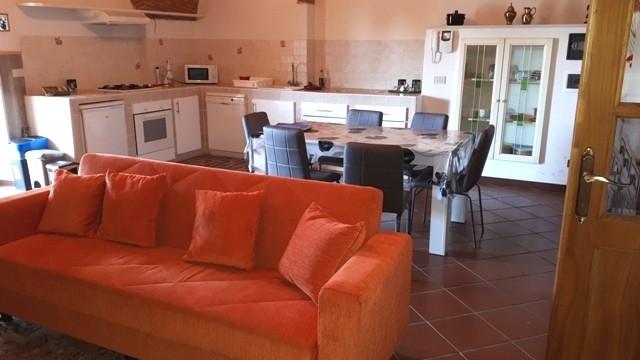 Trilocale arredato in affitto a Cascina